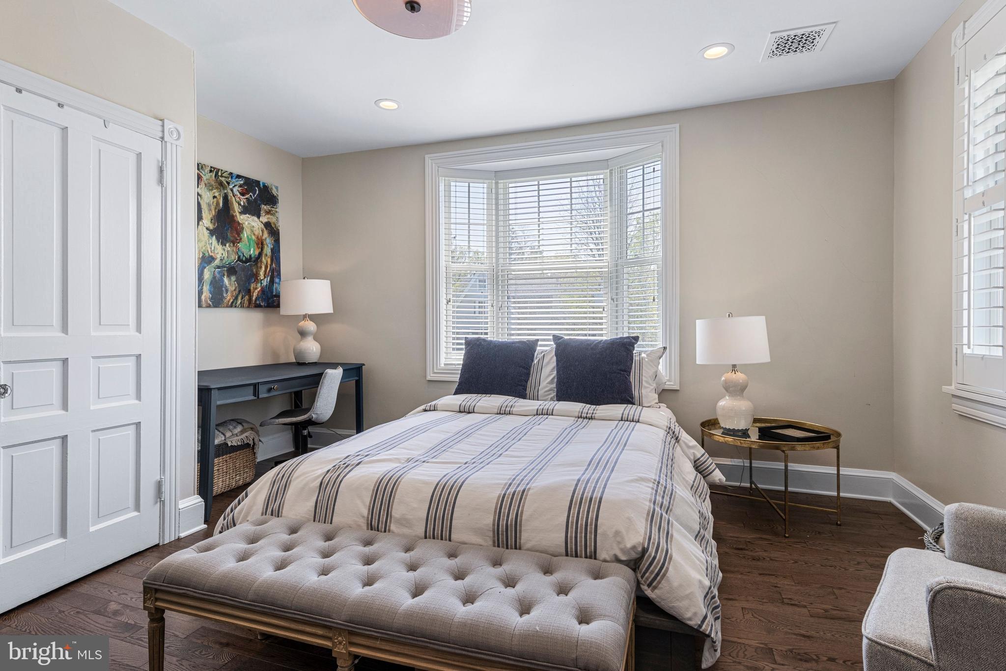 SOUTH WAYNE - Residential