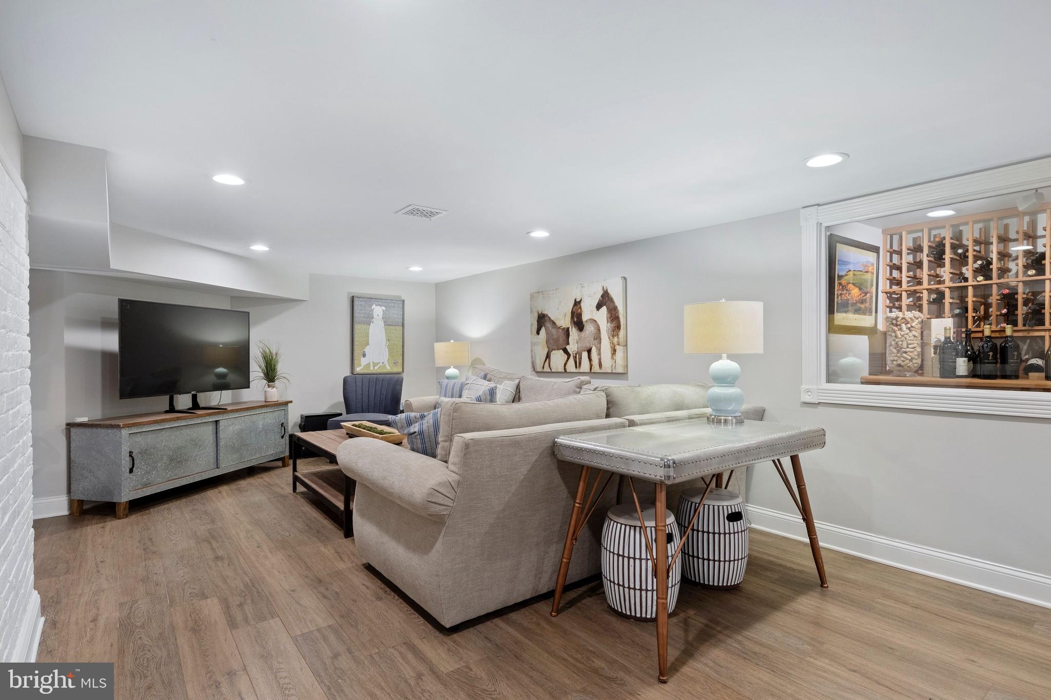 SOUTH WAYNE - Residential