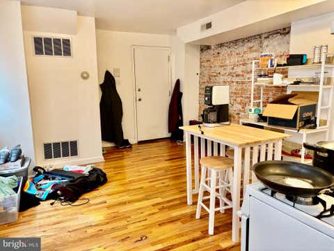Condo For Rent - 322 S 12th Street #2R<br/> PHILADELPHIA, PA 19107