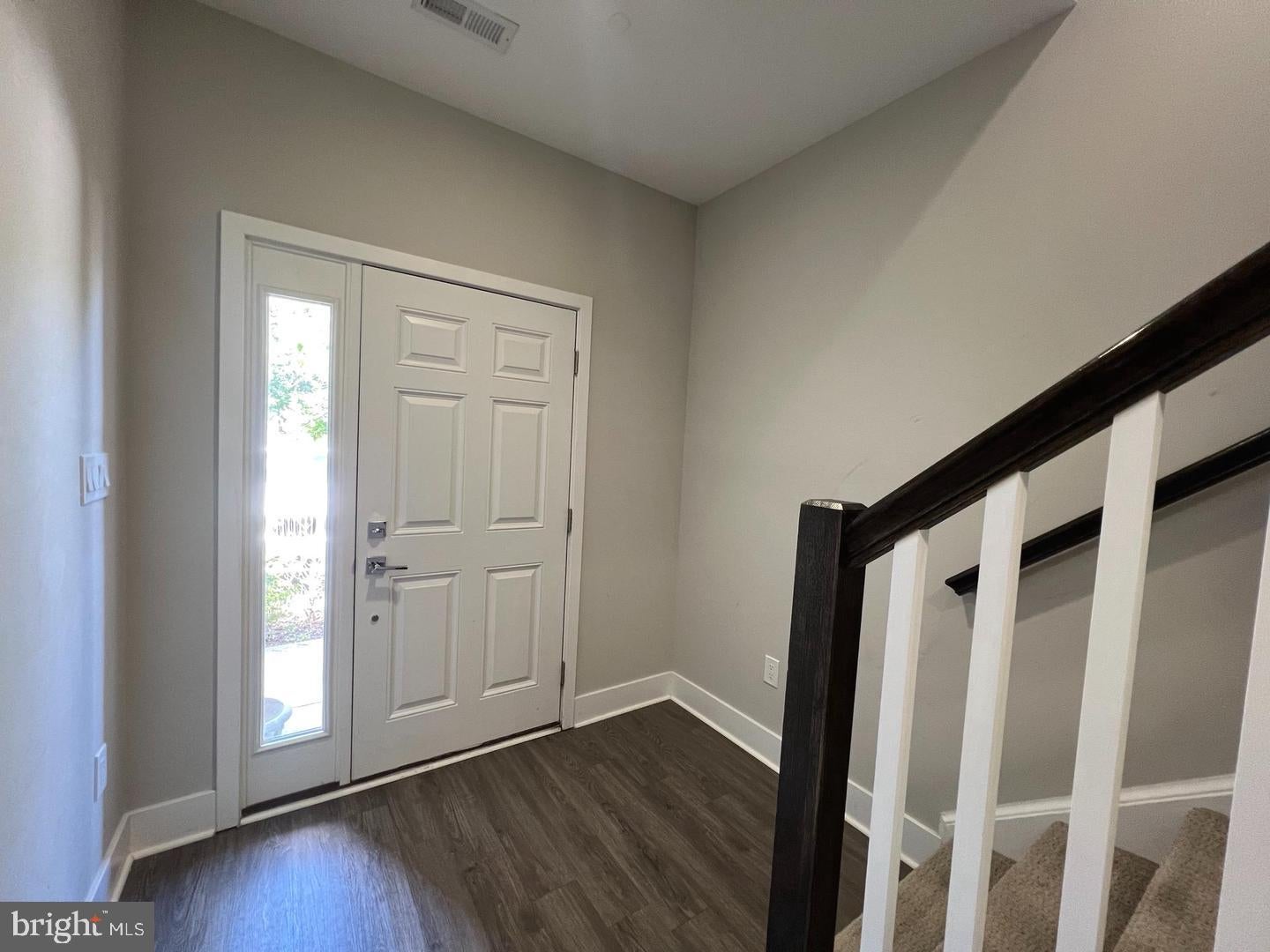 7719 LEXINGTON COURT