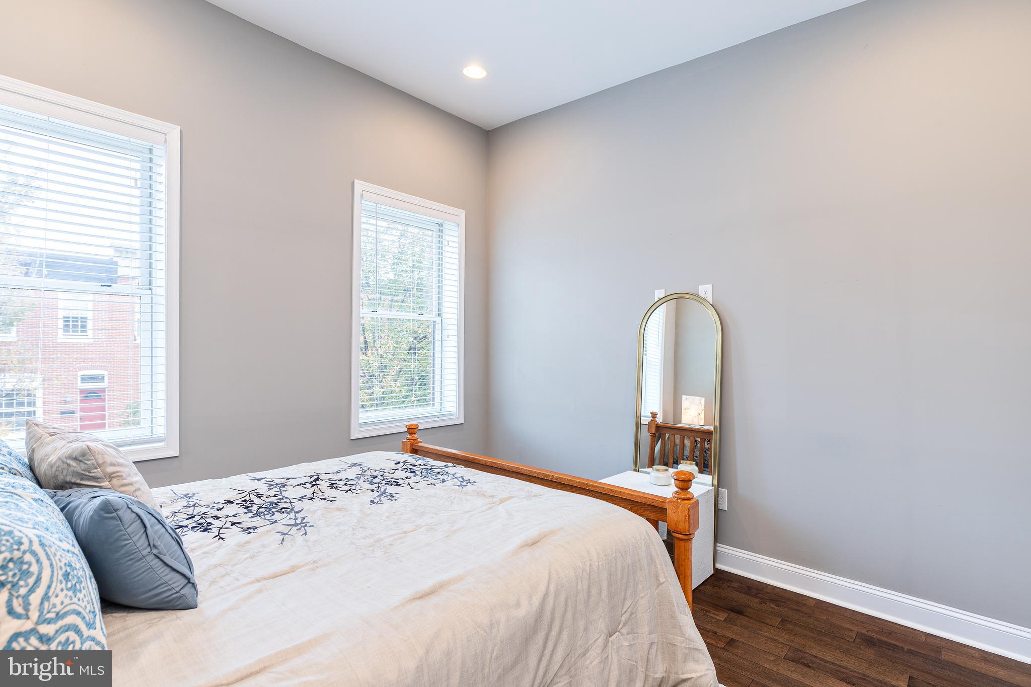 HIGHLANDTOWN - Residential