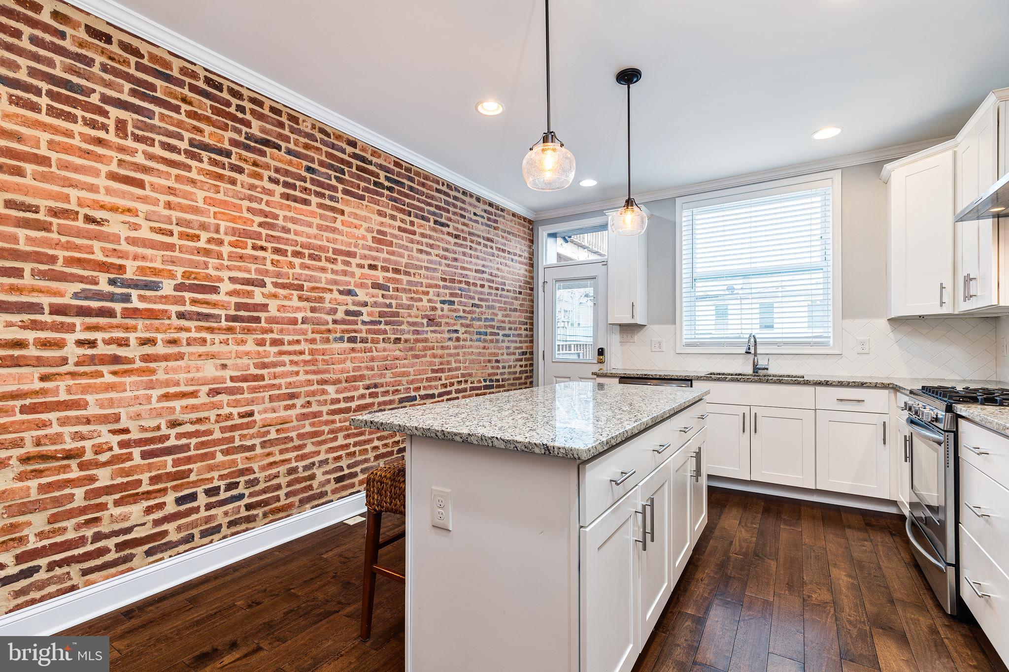 HIGHLANDTOWN - Residential