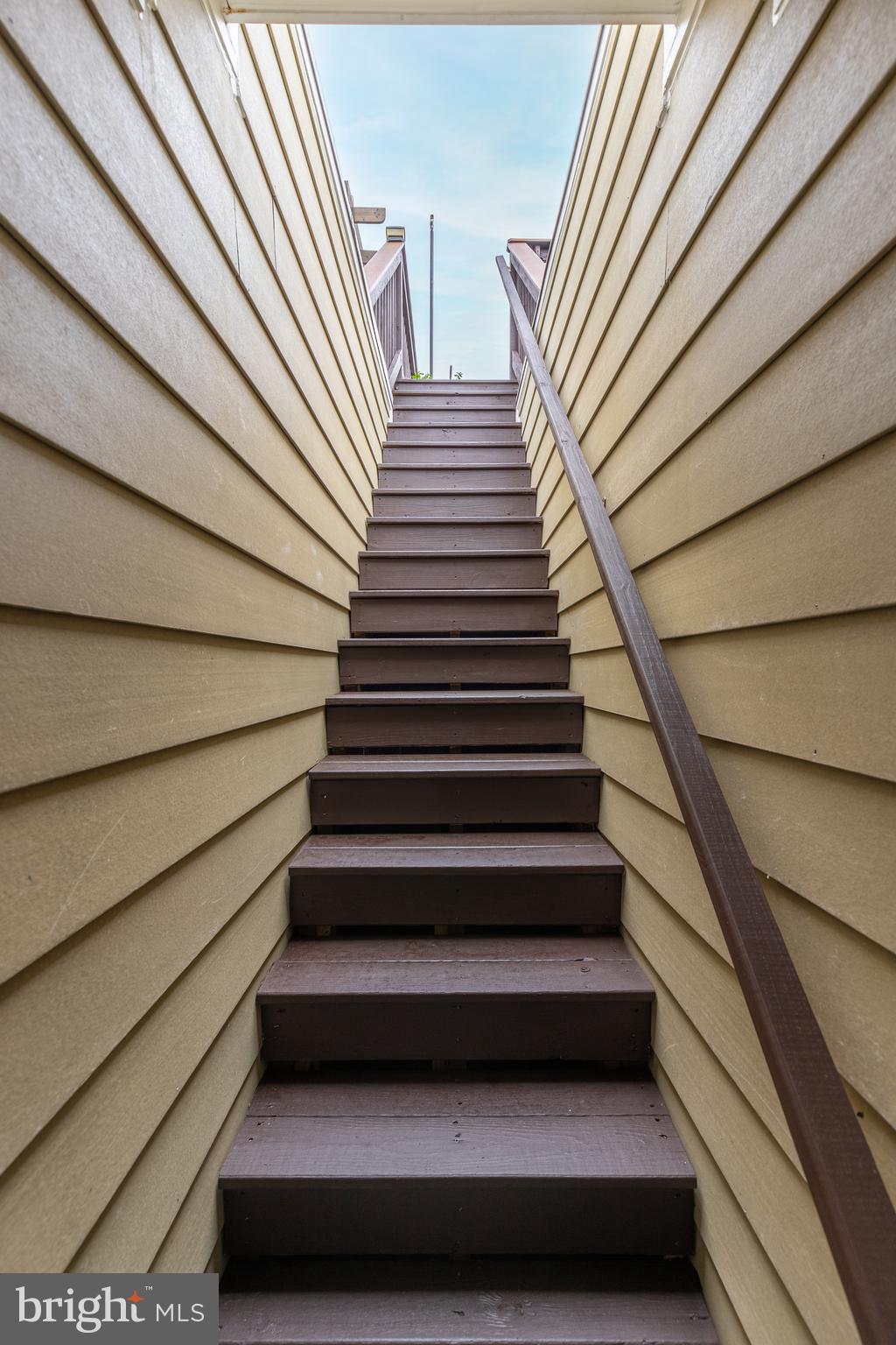 HIGHLANDTOWN - Residential