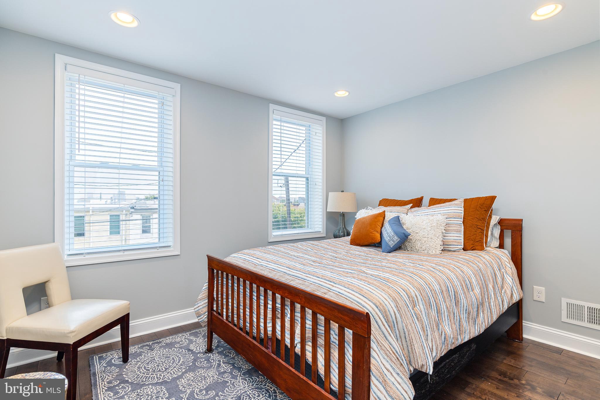 HIGHLANDTOWN - Residential