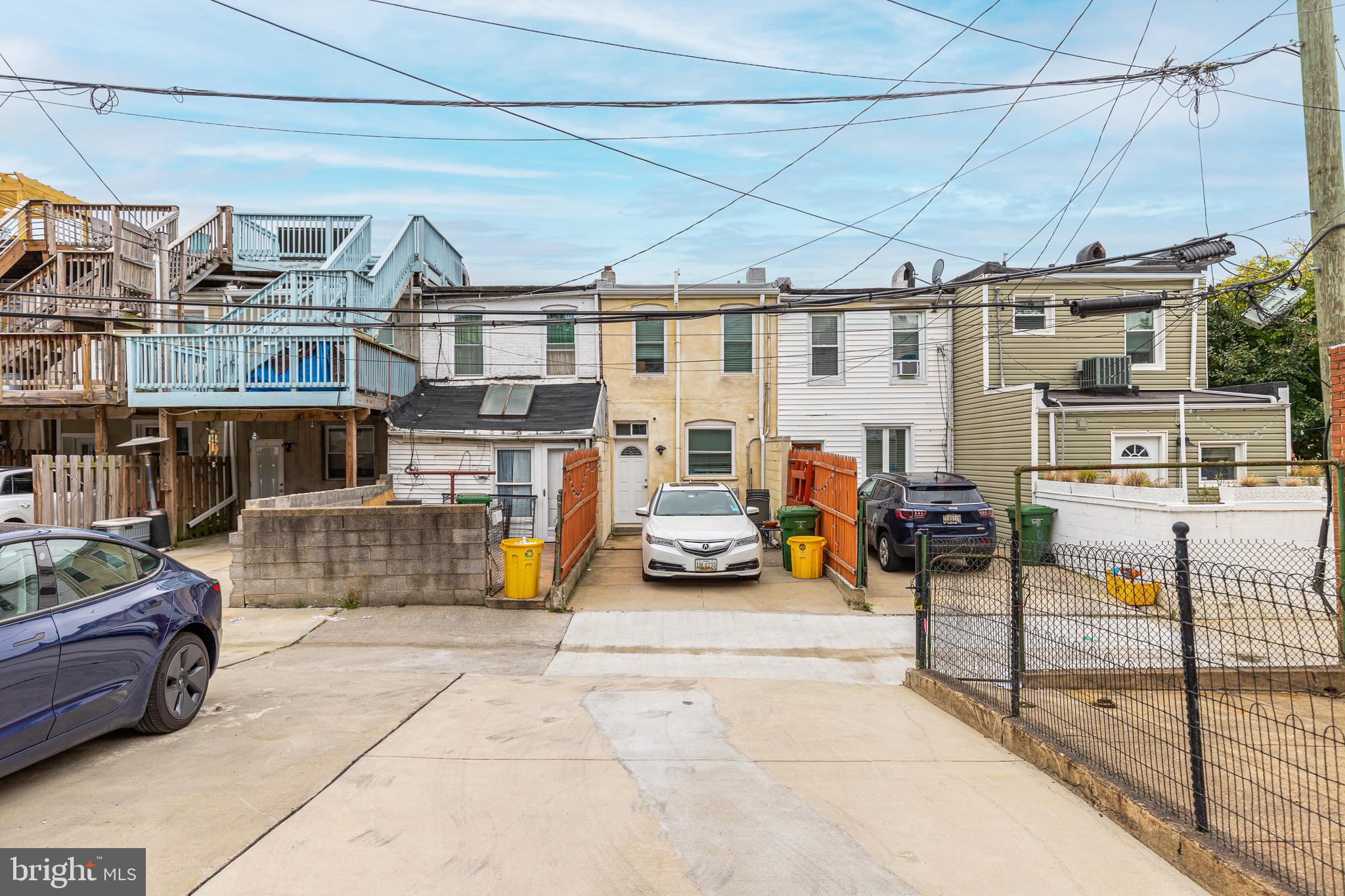 HIGHLANDTOWN - Residential
