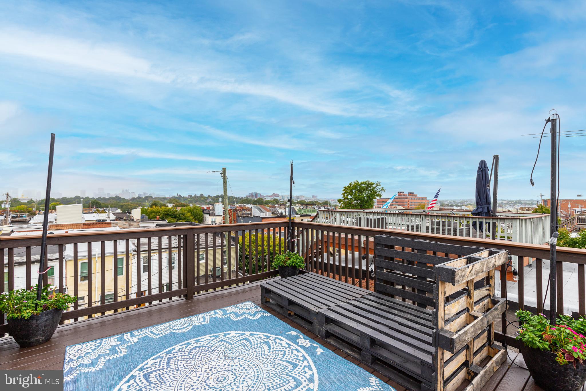 HIGHLANDTOWN - Residential