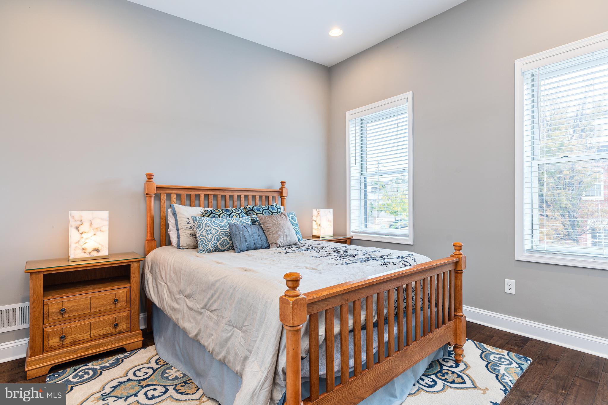 HIGHLANDTOWN - Residential