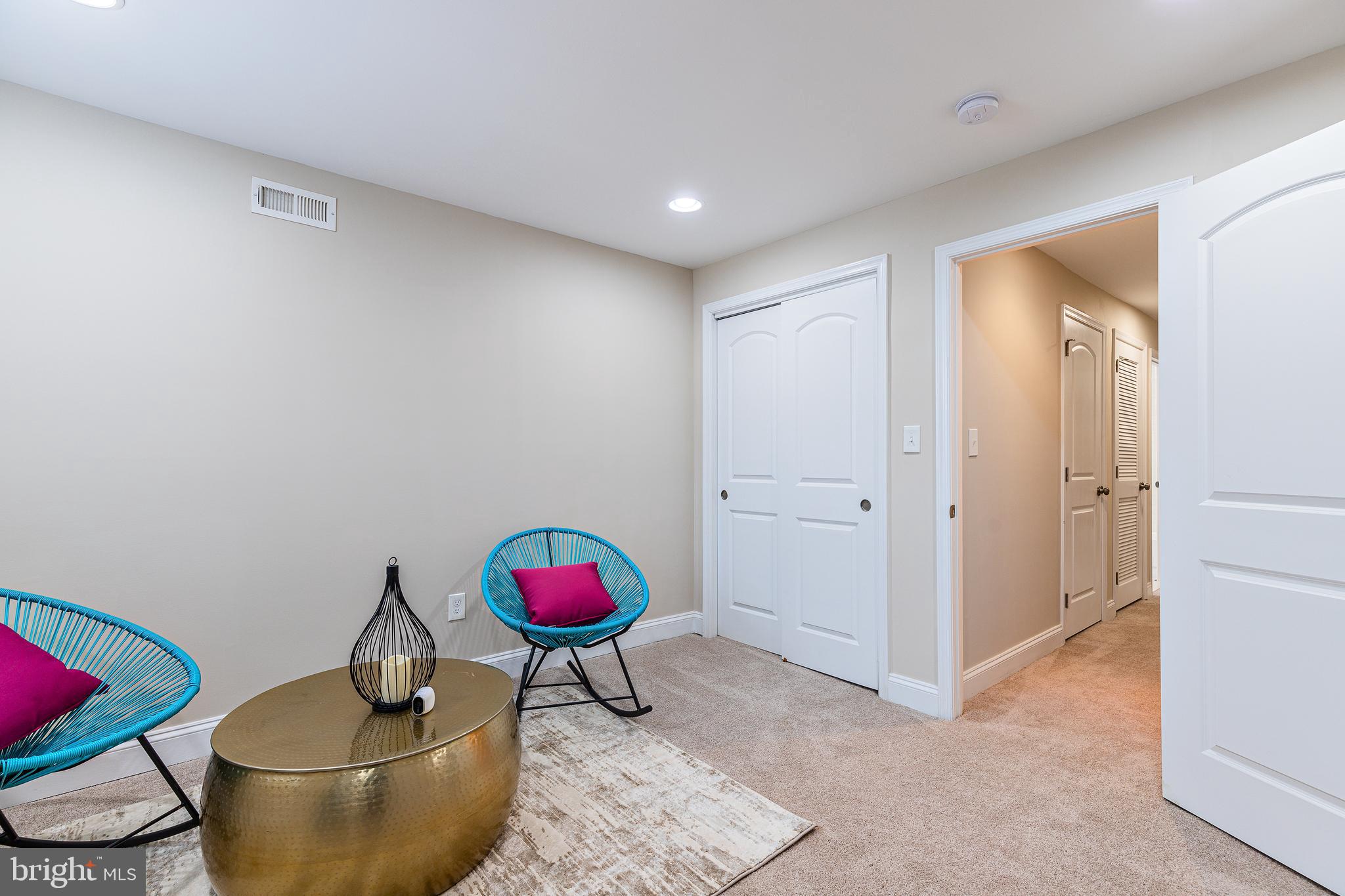 HIGHLANDTOWN - Residential