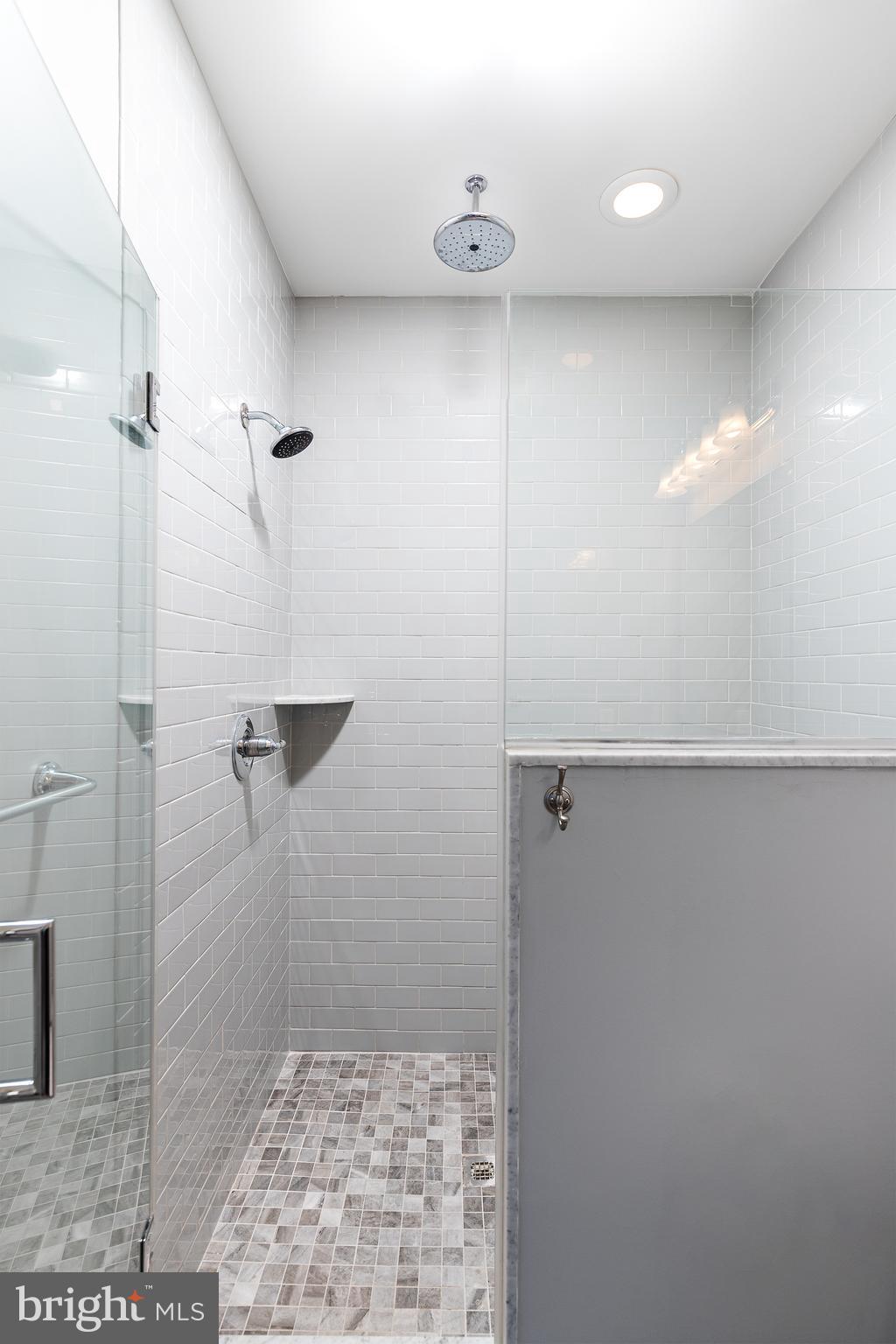 HIGHLANDTOWN - Residential