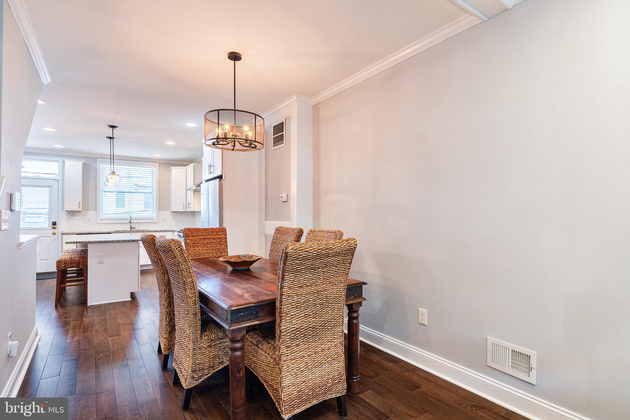 HIGHLANDTOWN - Residential