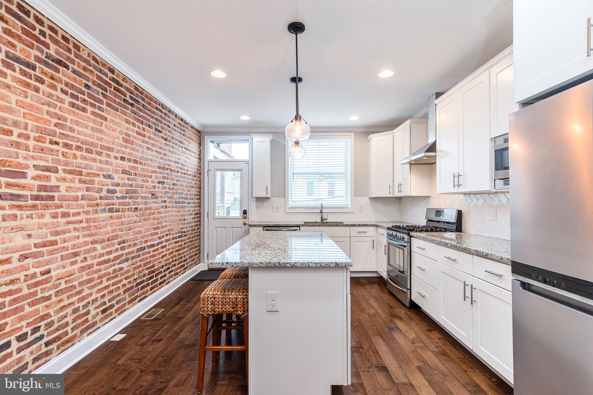 HIGHLANDTOWN - Residential