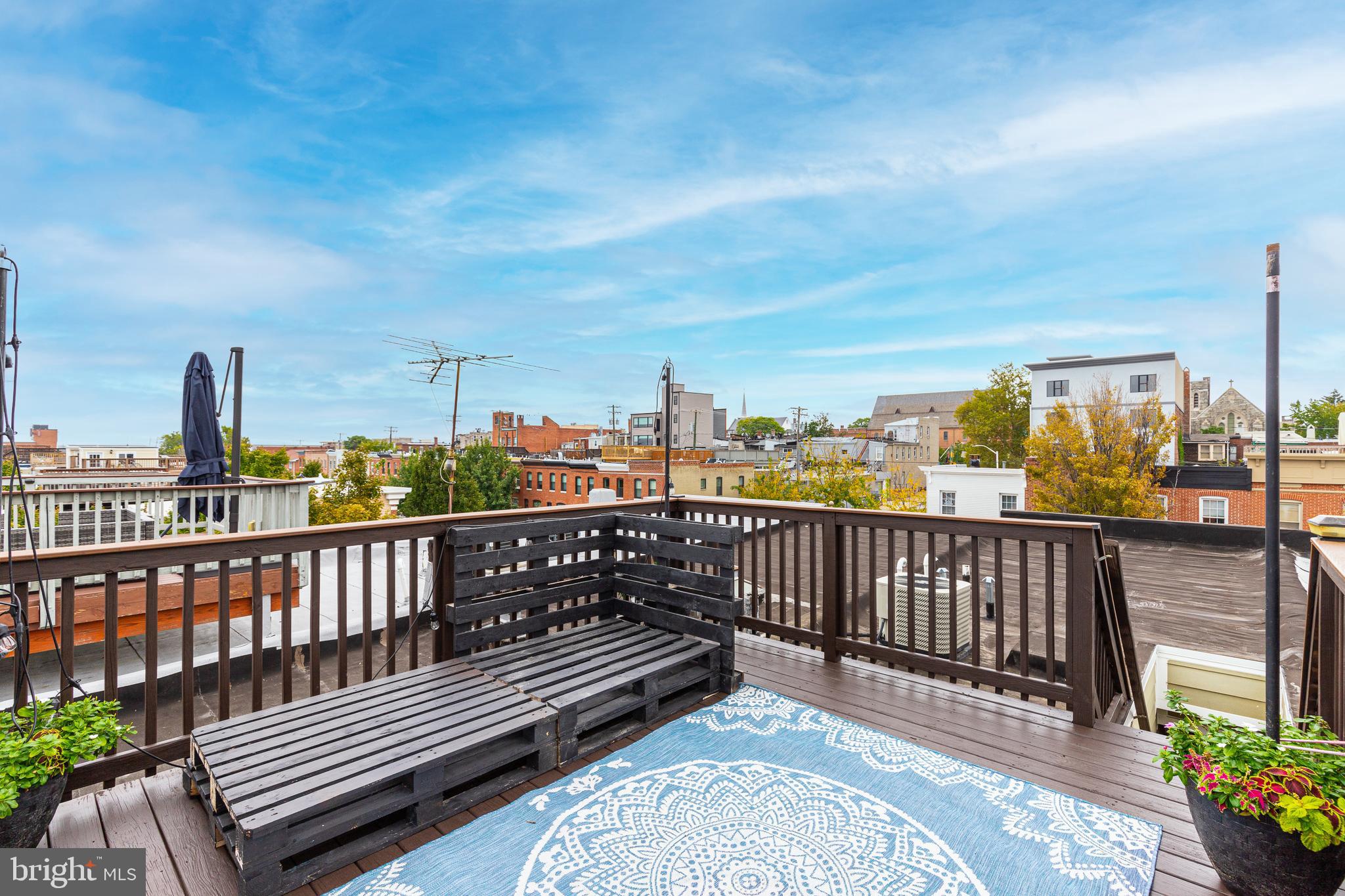 HIGHLANDTOWN - Residential