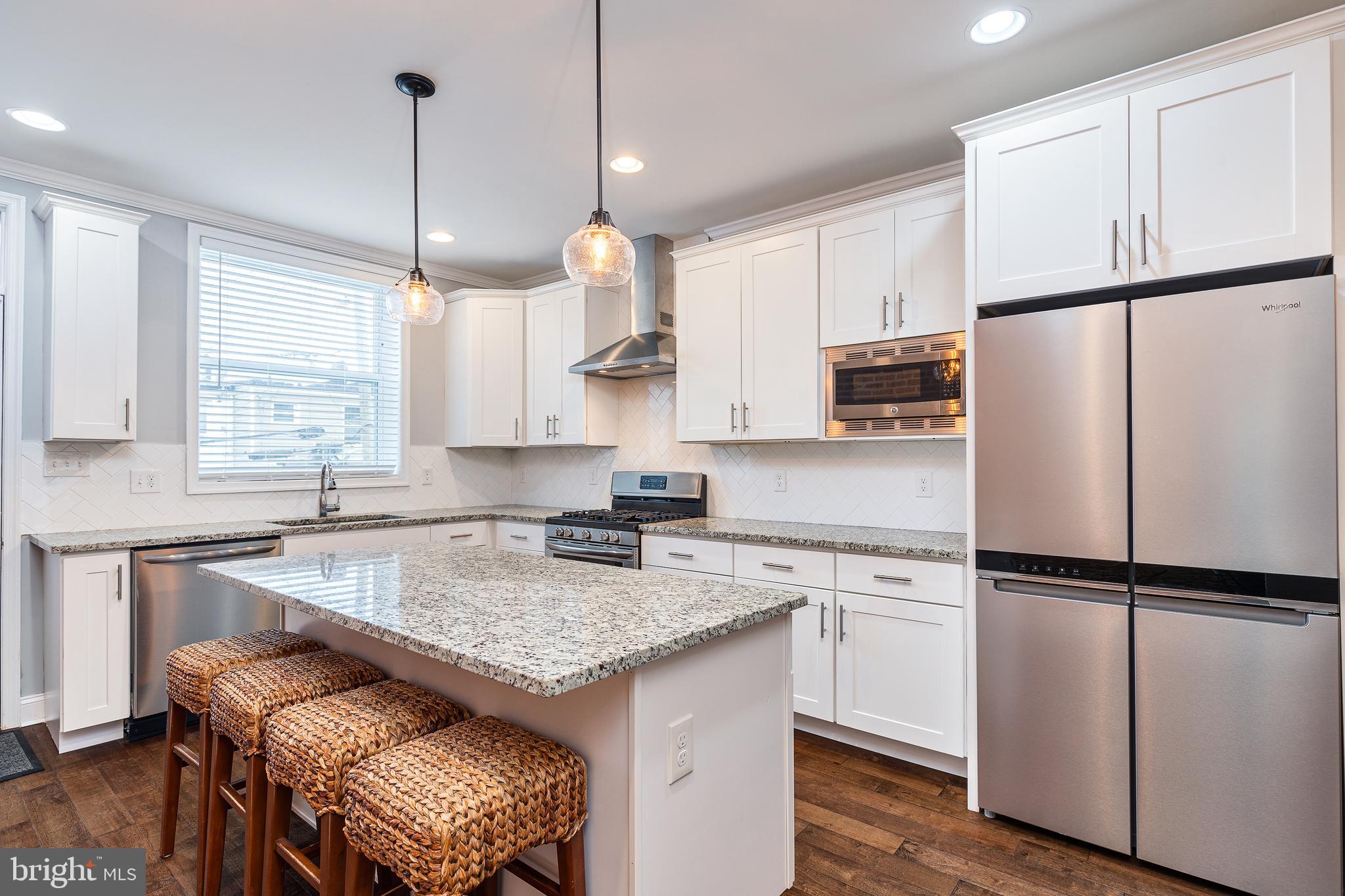 HIGHLANDTOWN - Residential