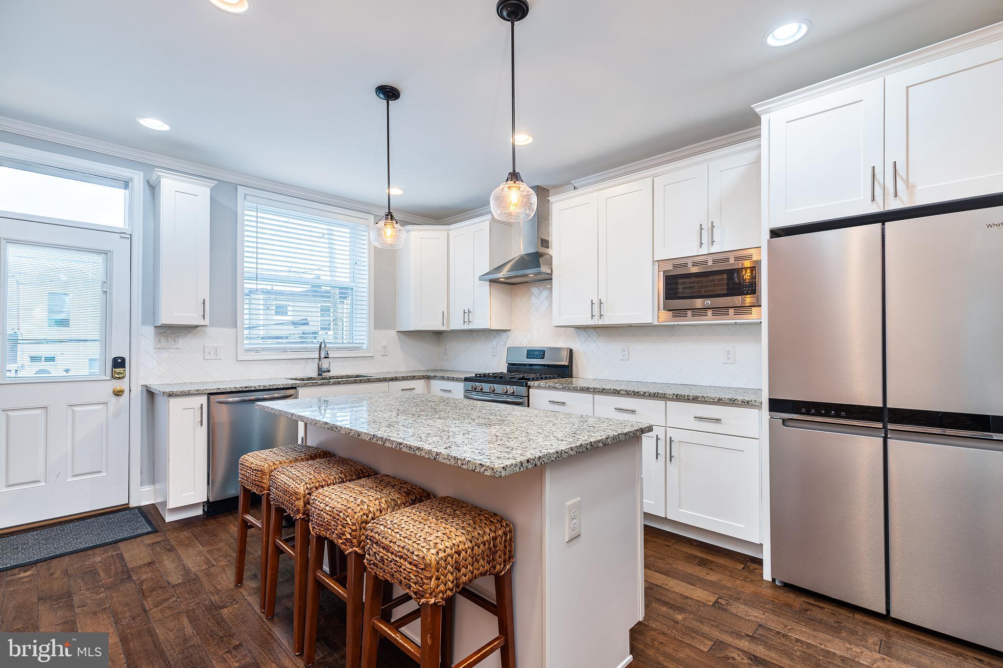 HIGHLANDTOWN - Residential