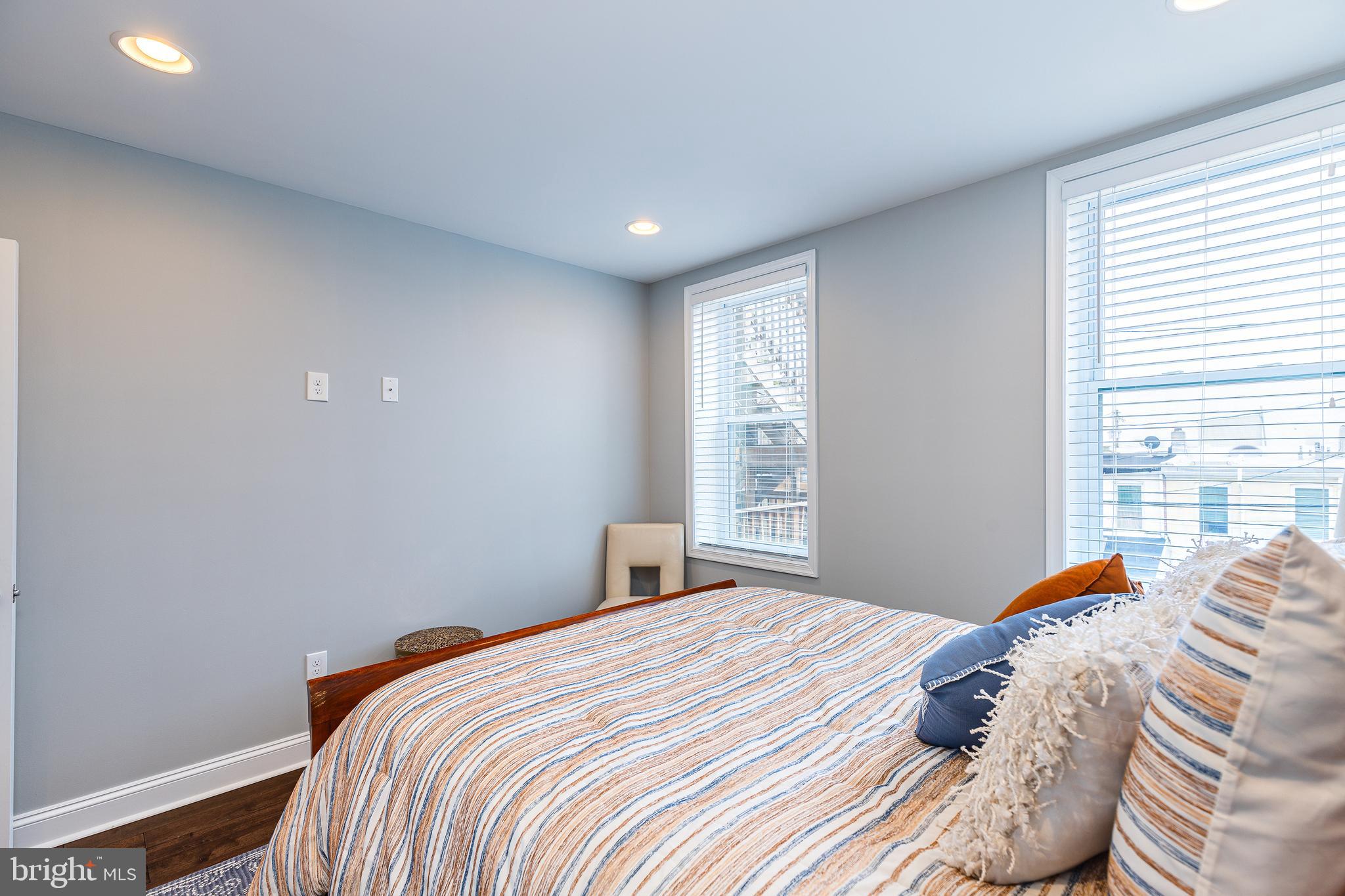 HIGHLANDTOWN - Residential