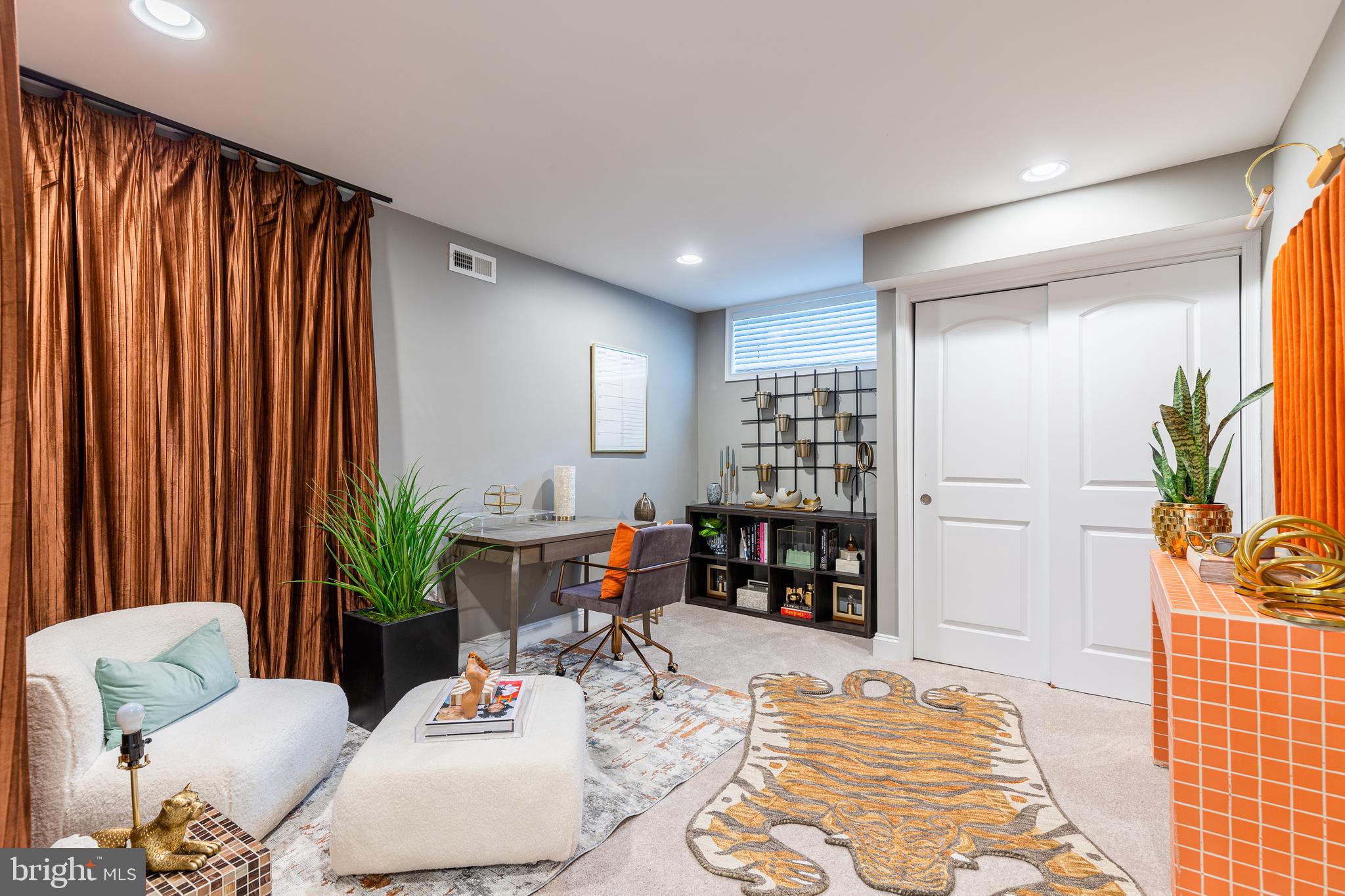 HIGHLANDTOWN - Residential