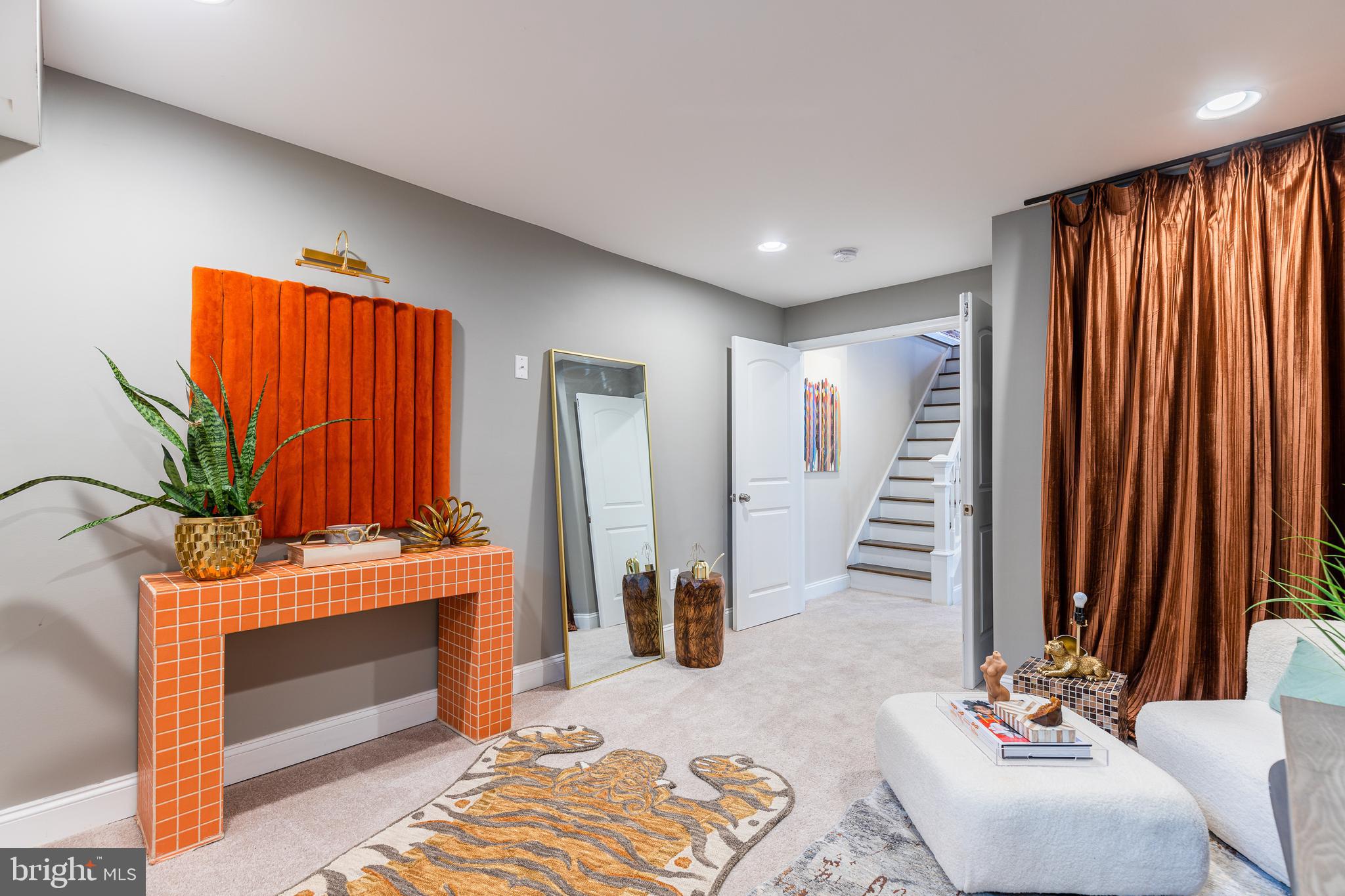 HIGHLANDTOWN - Residential