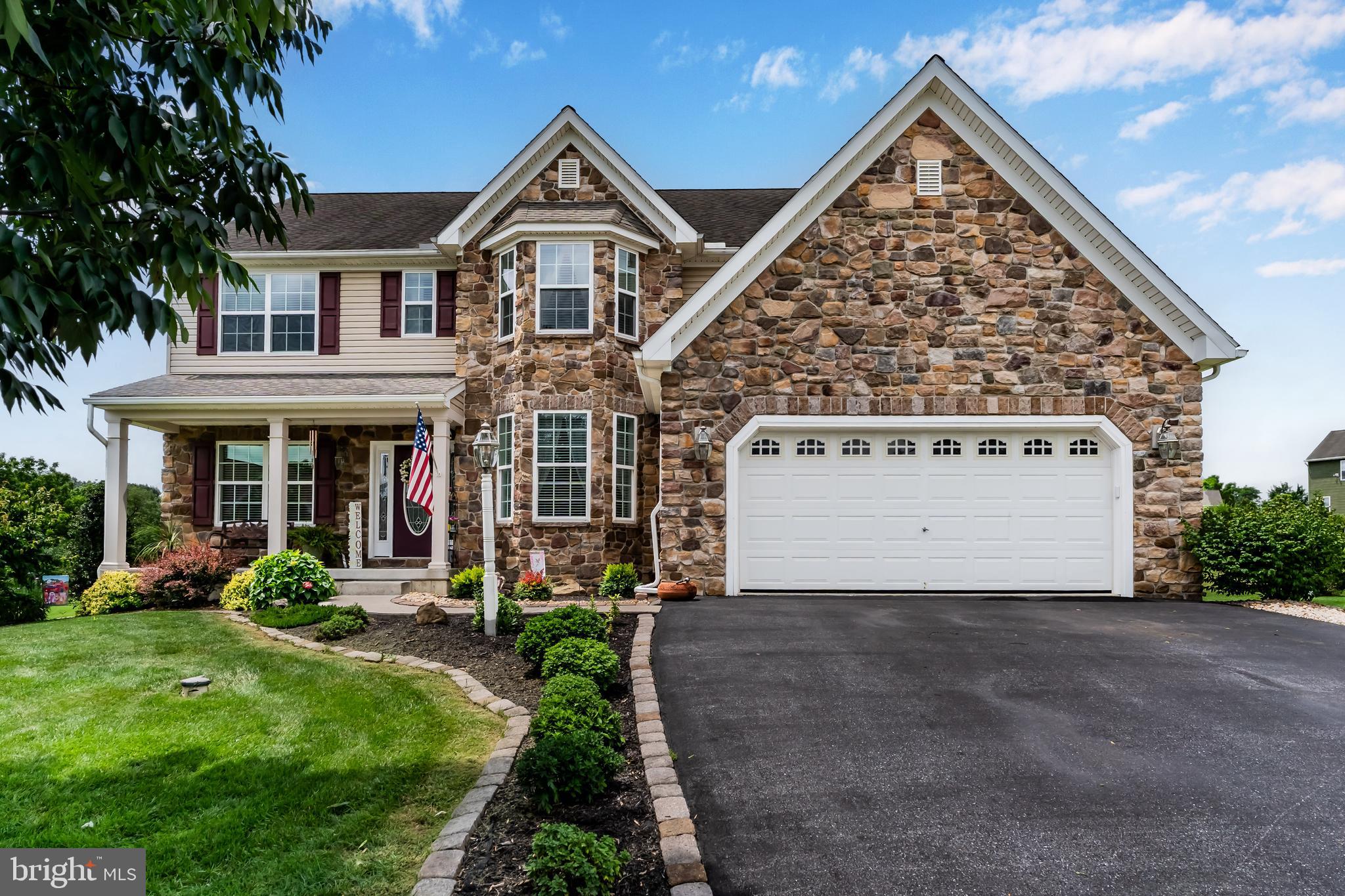 1808 BOXWOOD COVE
