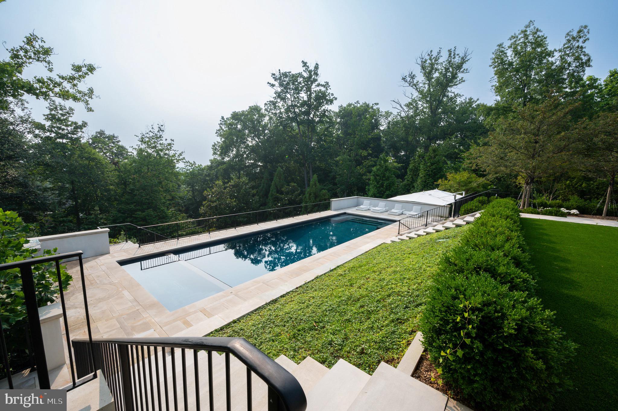 BERKLEY - Residential