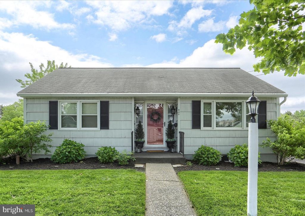 Photo of 820 W Maple Street, PALMYRA, PA 17078 (MLS # PALN2023442)