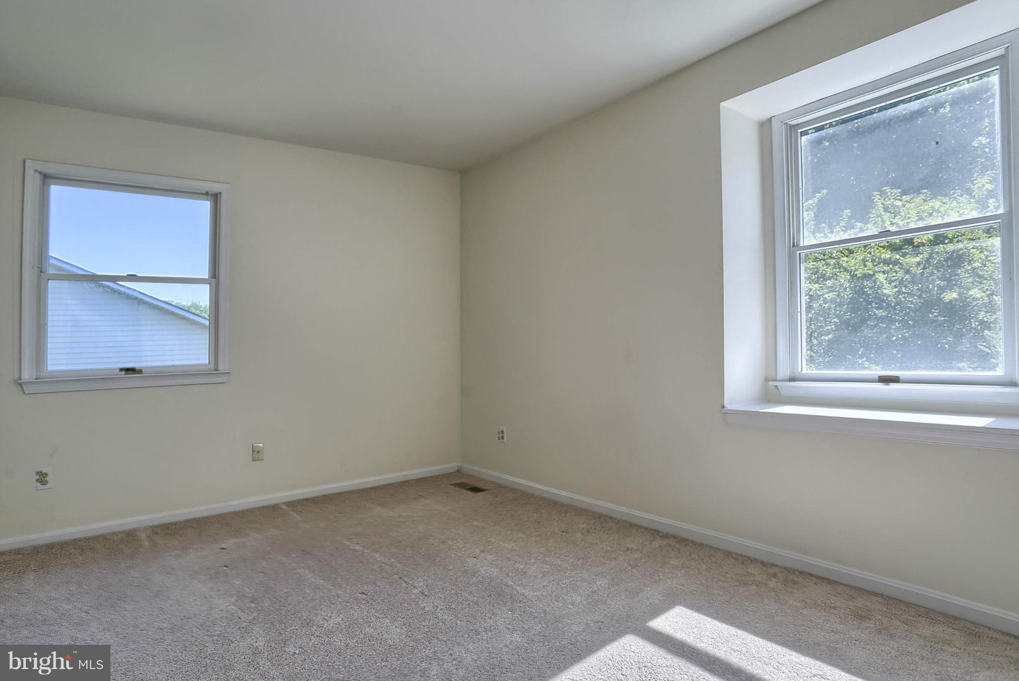 NORTH HILLS - Residential