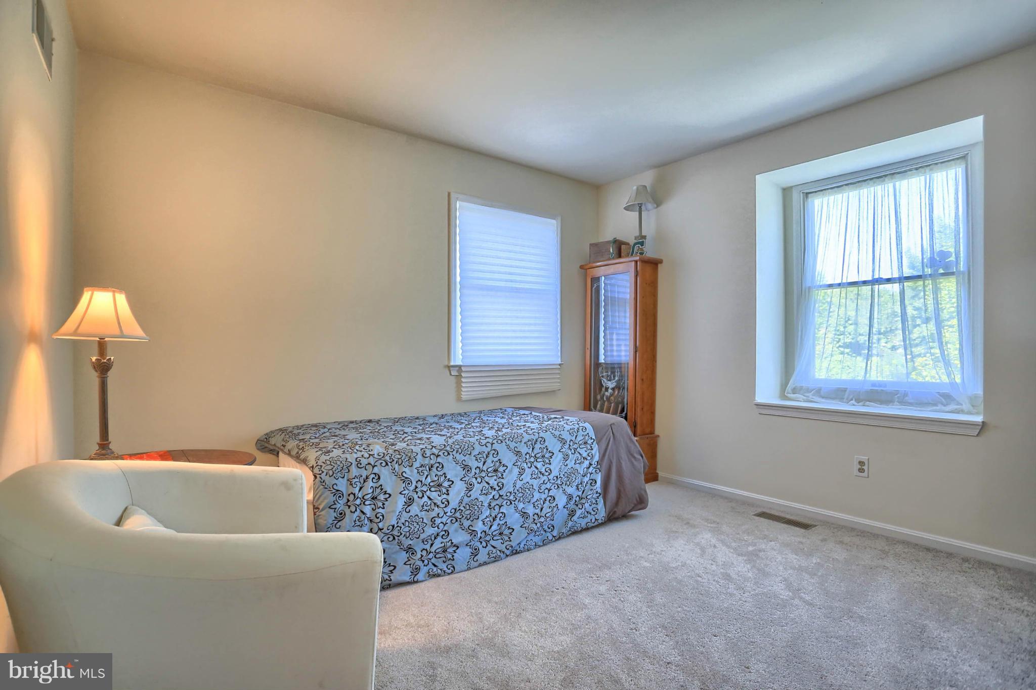 NORTH HILLS - Residential