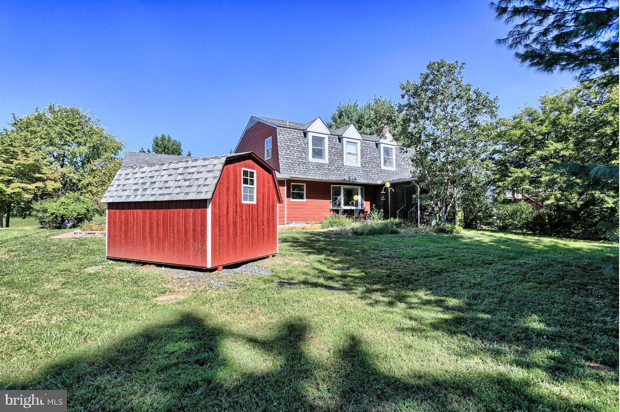 NORTH HILLS - Residential