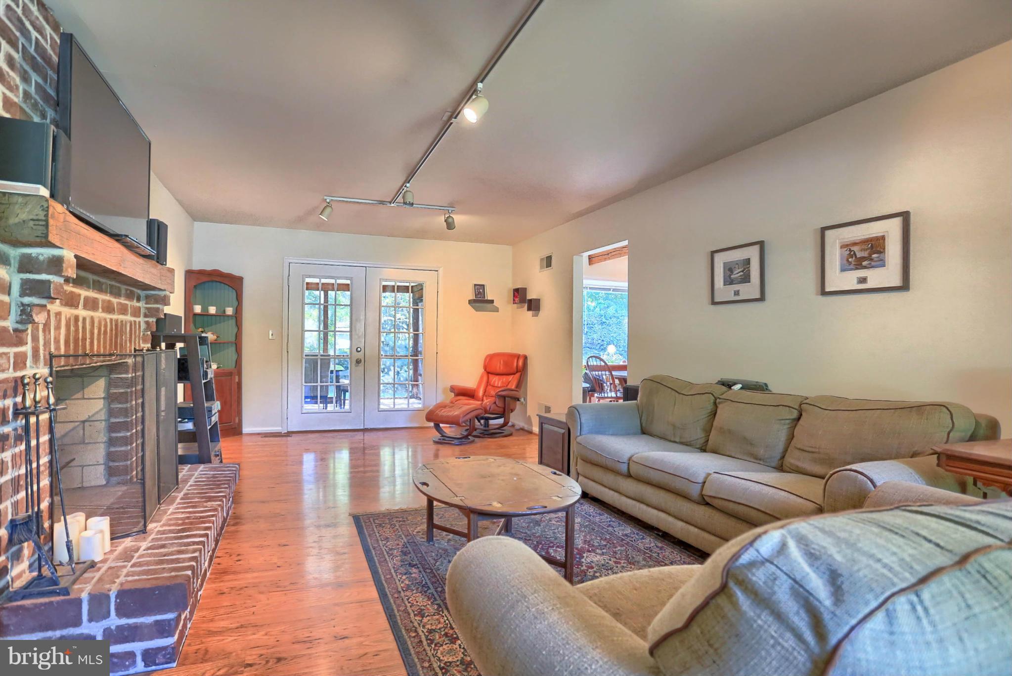 NORTH HILLS - Residential