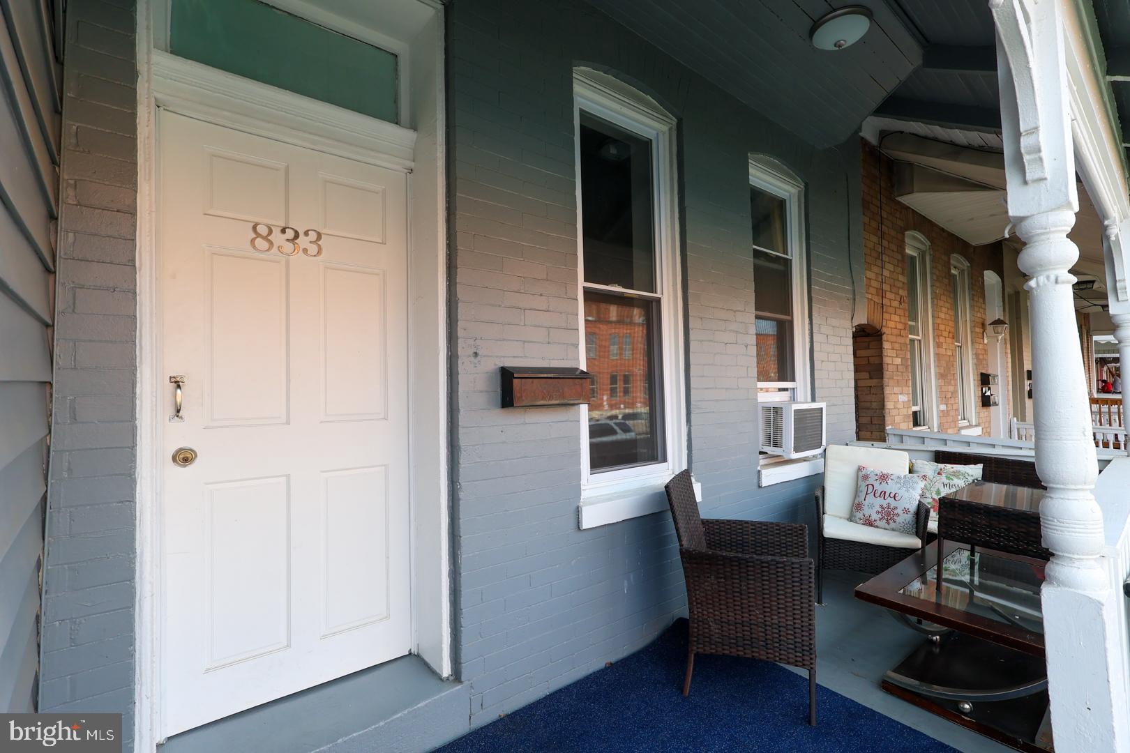 833 LINDEN AVENUE