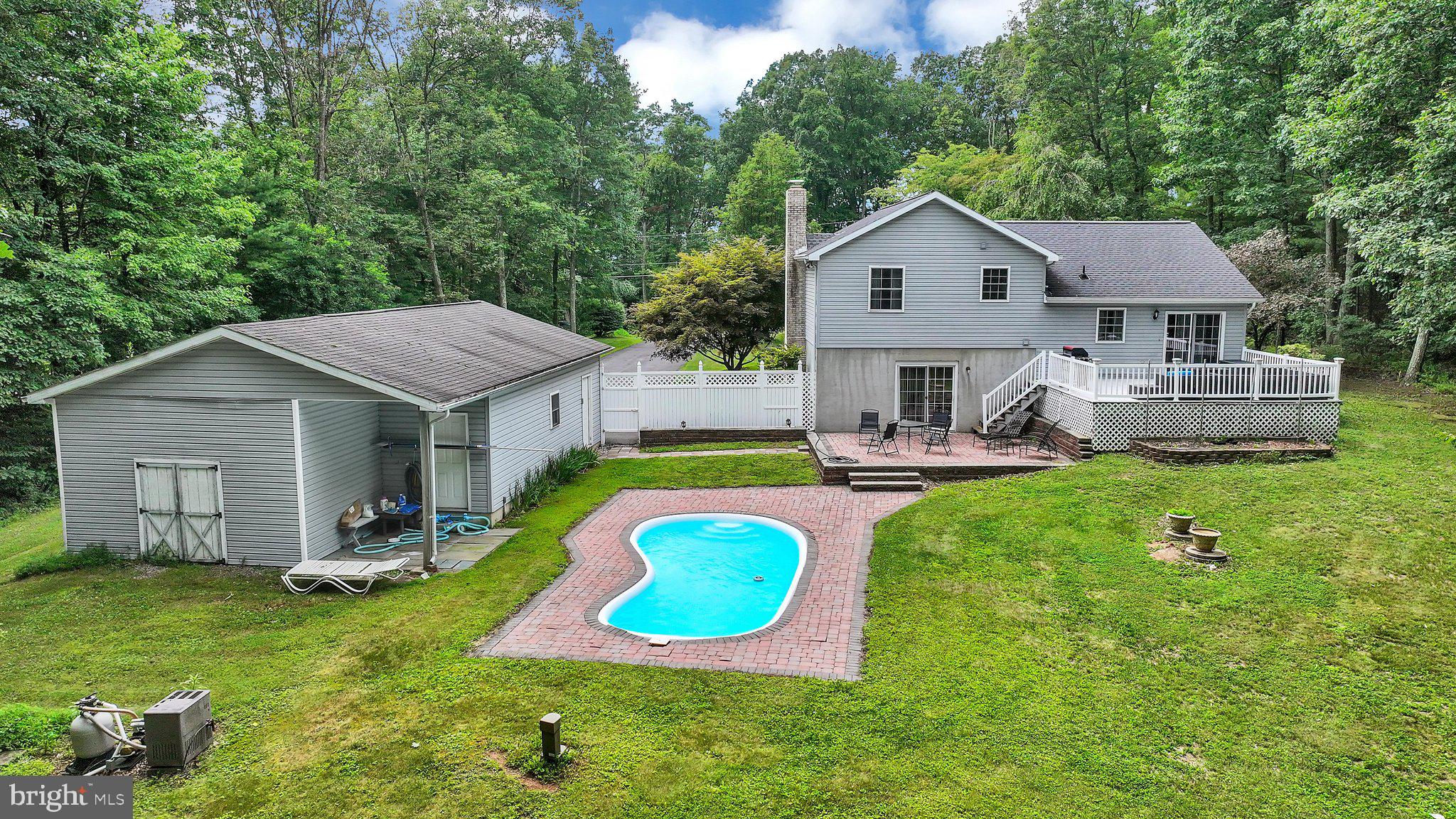 696 PINE HILL ROAD