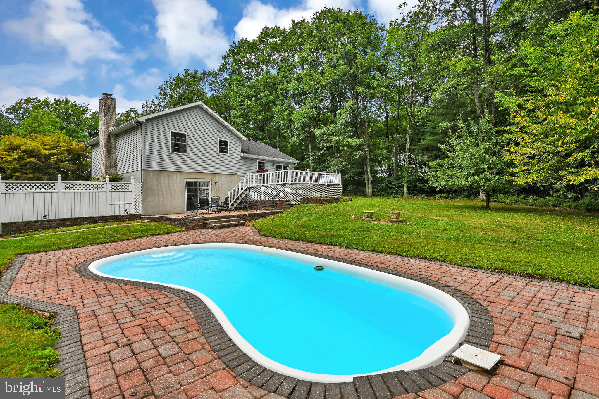 696 PINE HILL ROAD