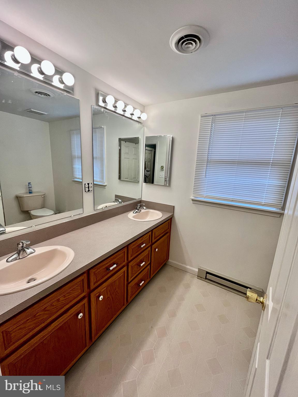 HICKORY RUN - Residential