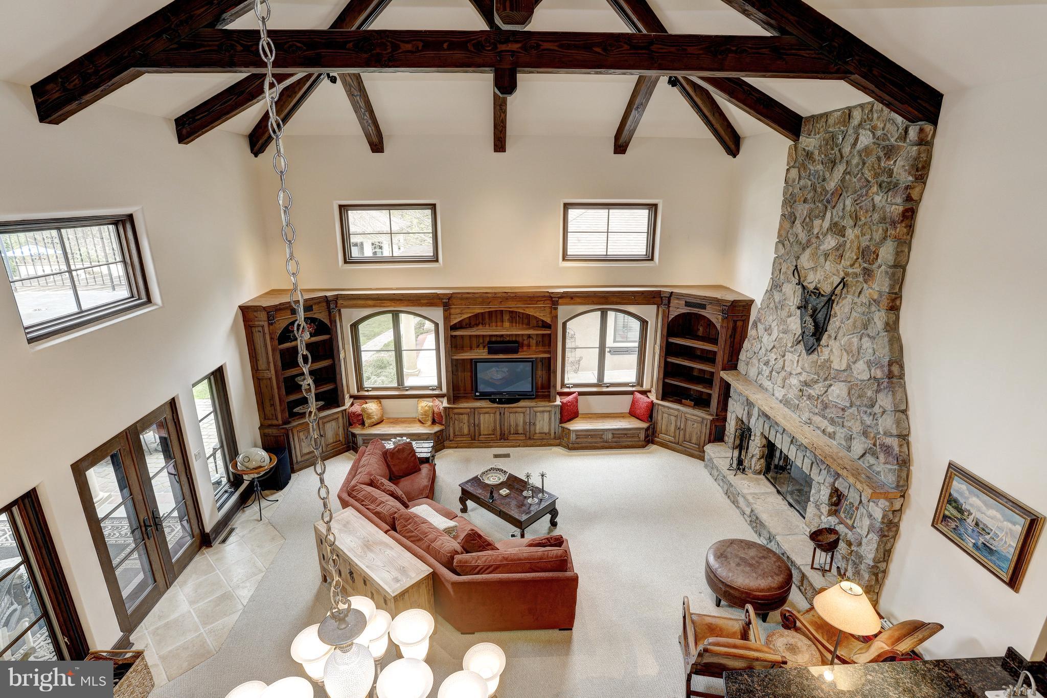 CLOVERLAND FARMS - Farm