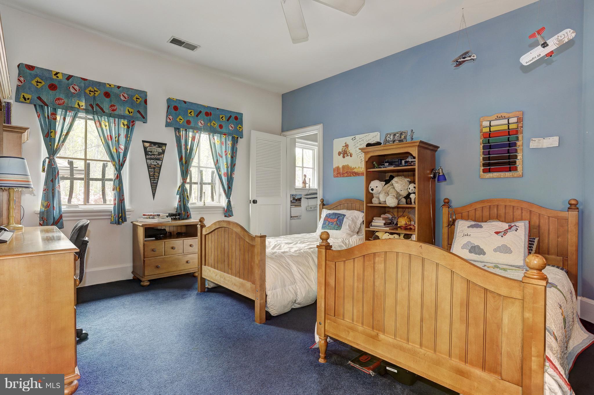 CLOVERLAND FARMS - Farm