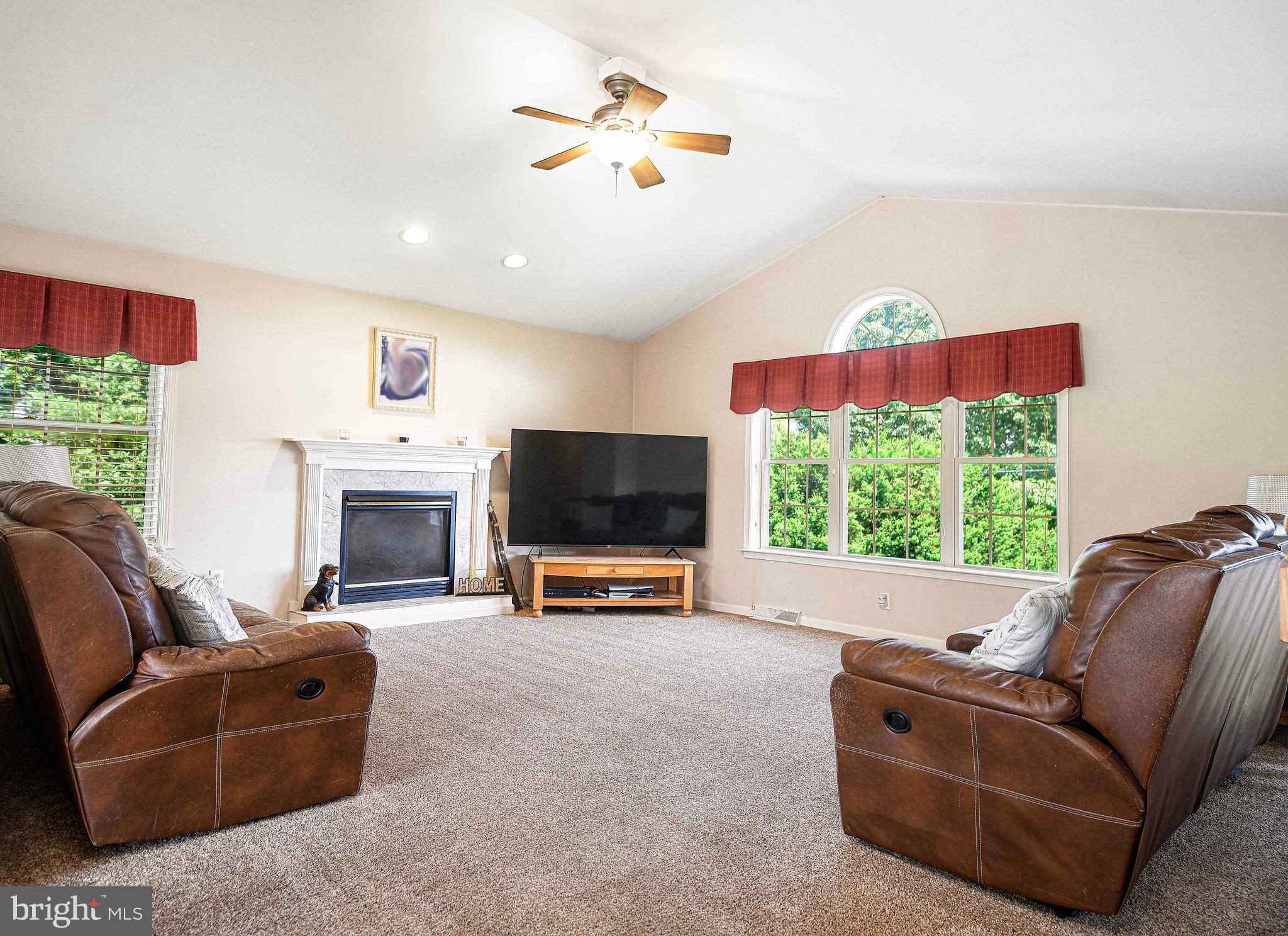 CAROL HEIGHTS - Residential