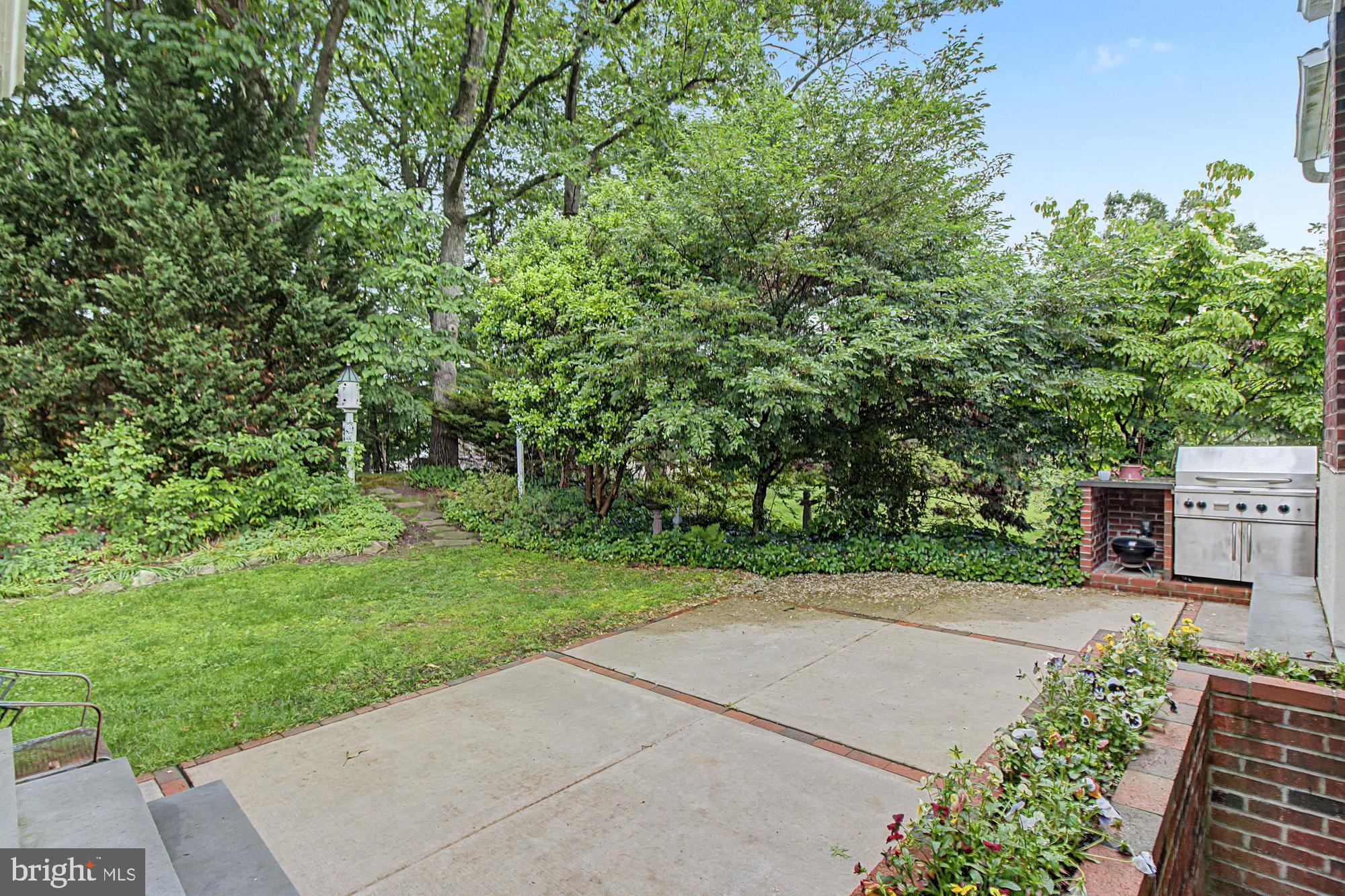 SILVERGATE VILLAGE - Residential
