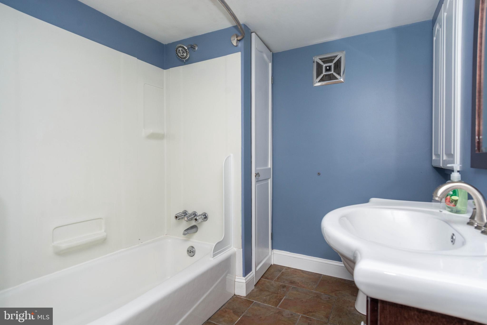 HAMPDEN HISTORIC DISTRICT - Residential