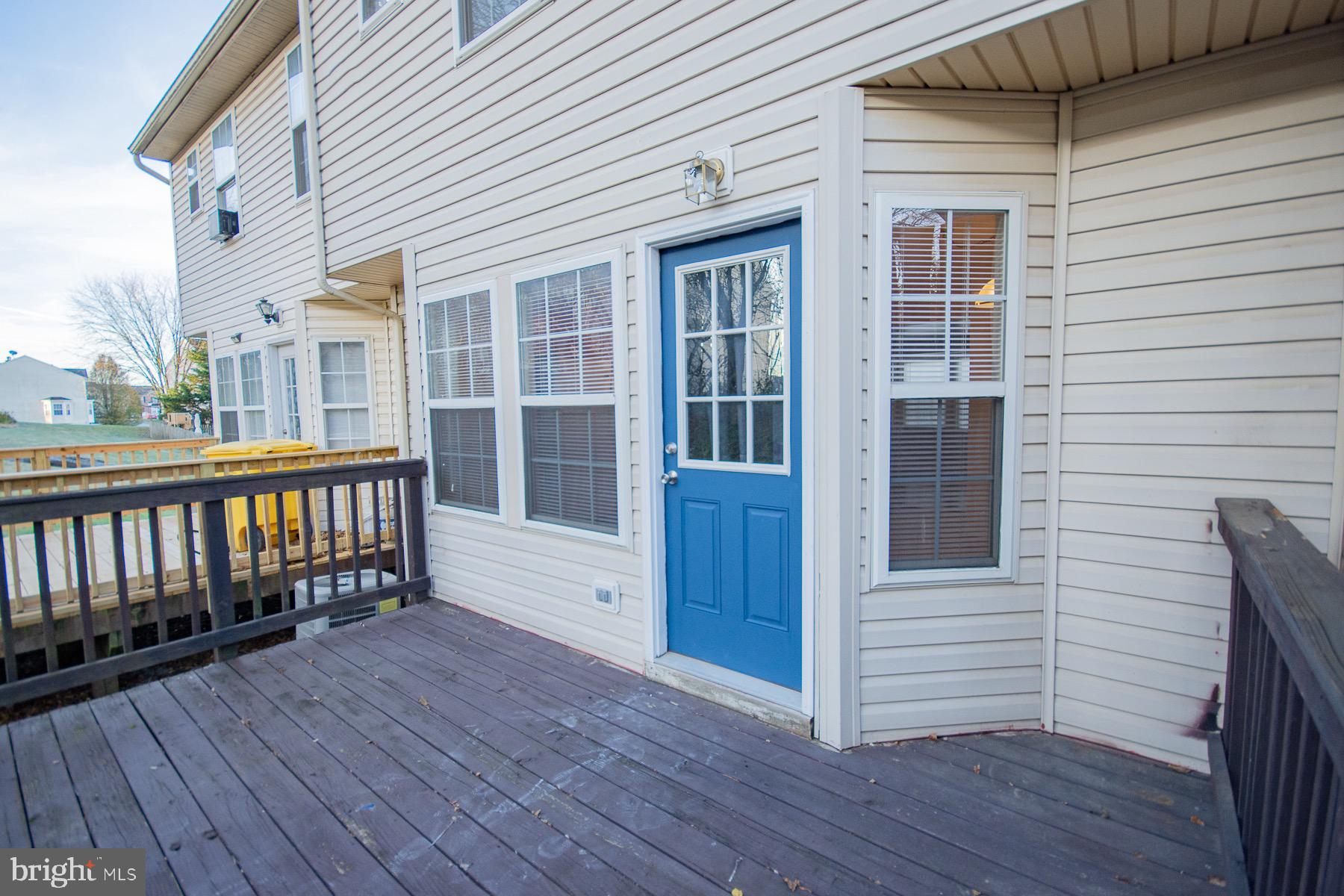 LAUREL RIDGE - Residential