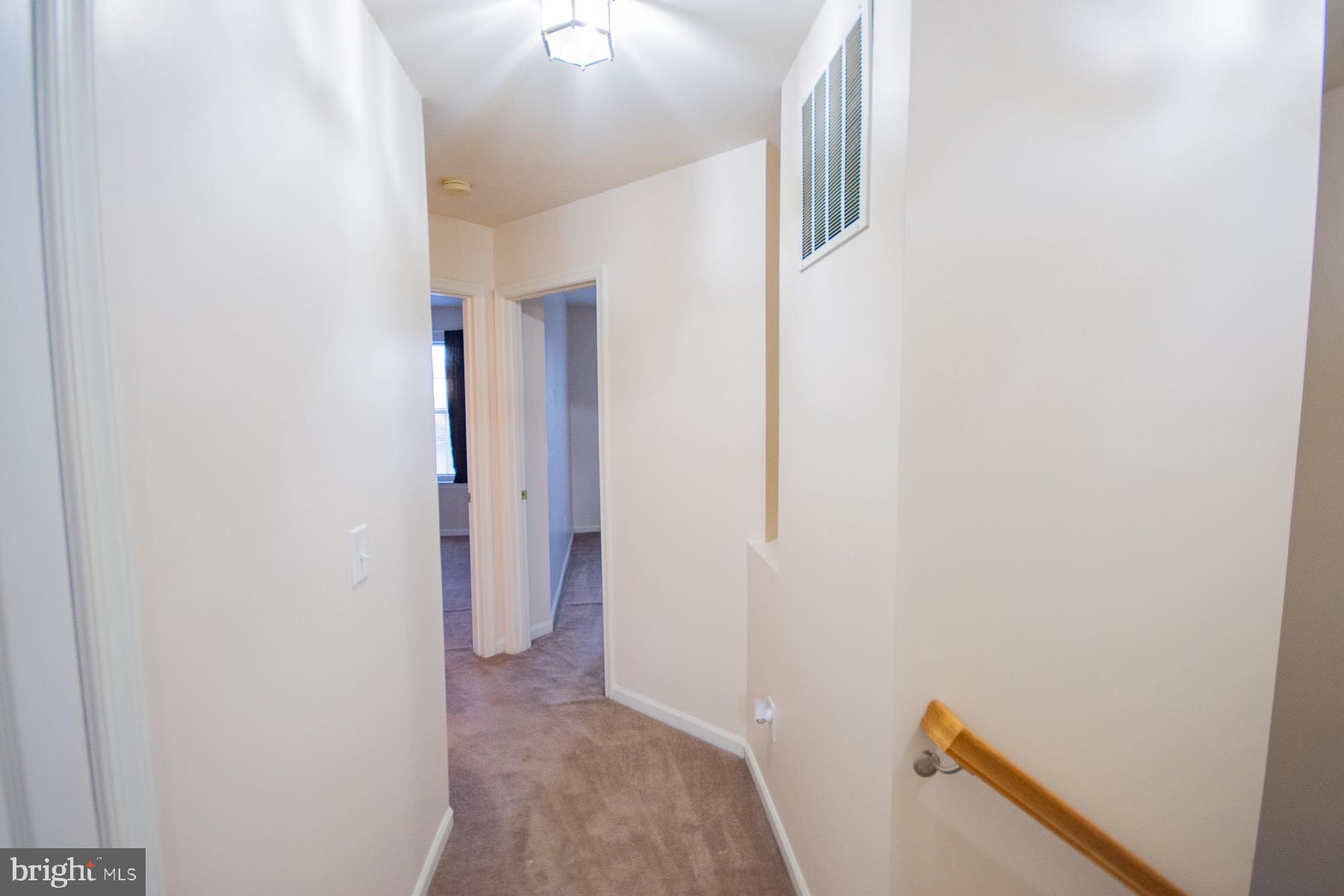 LAUREL RIDGE - Residential