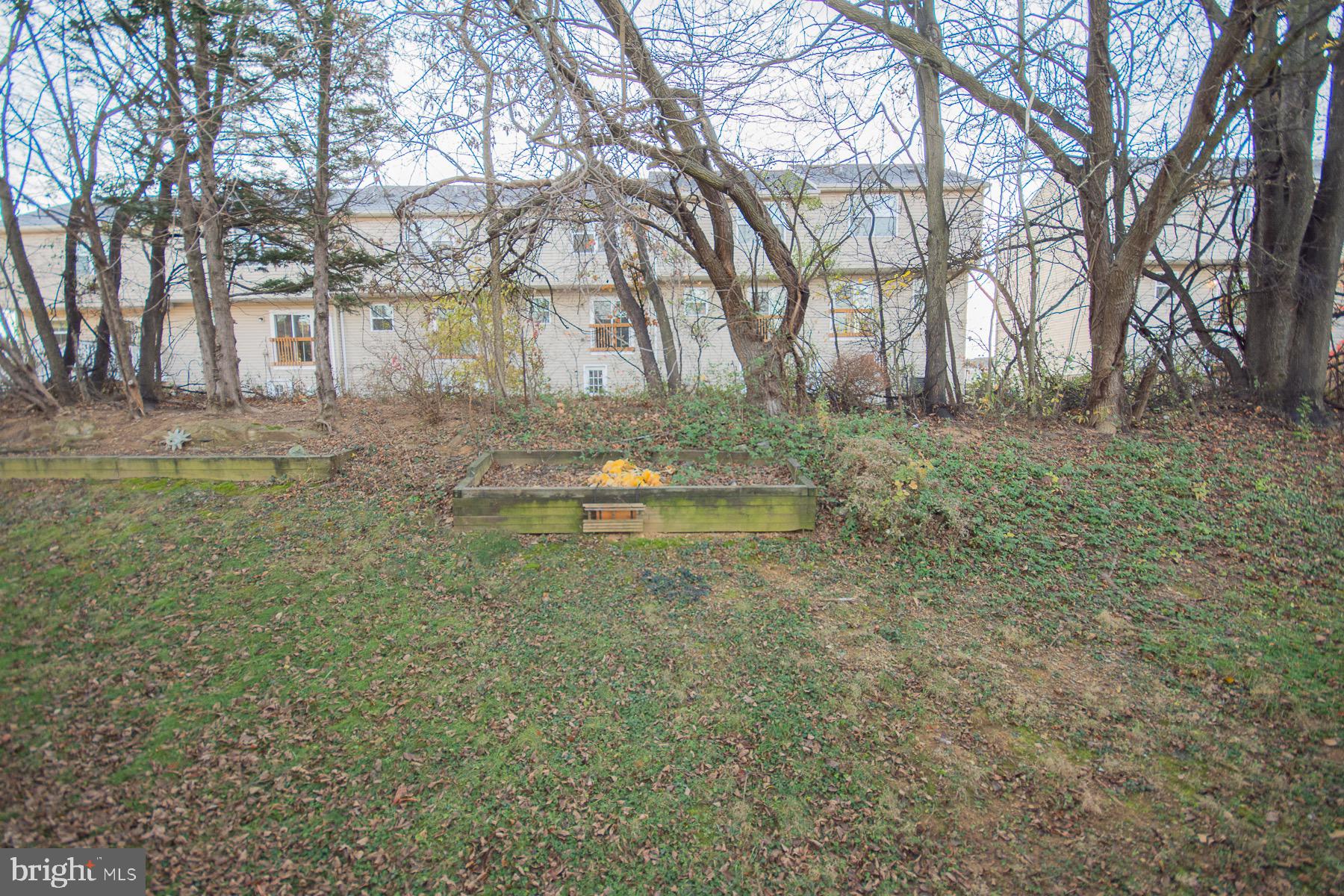 LAUREL RIDGE - Residential