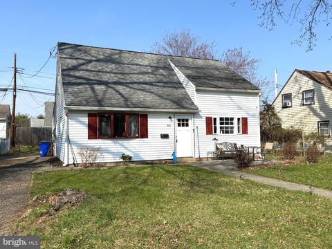 321 W CHESTNUT STREET POTTSTOWN PA 19464