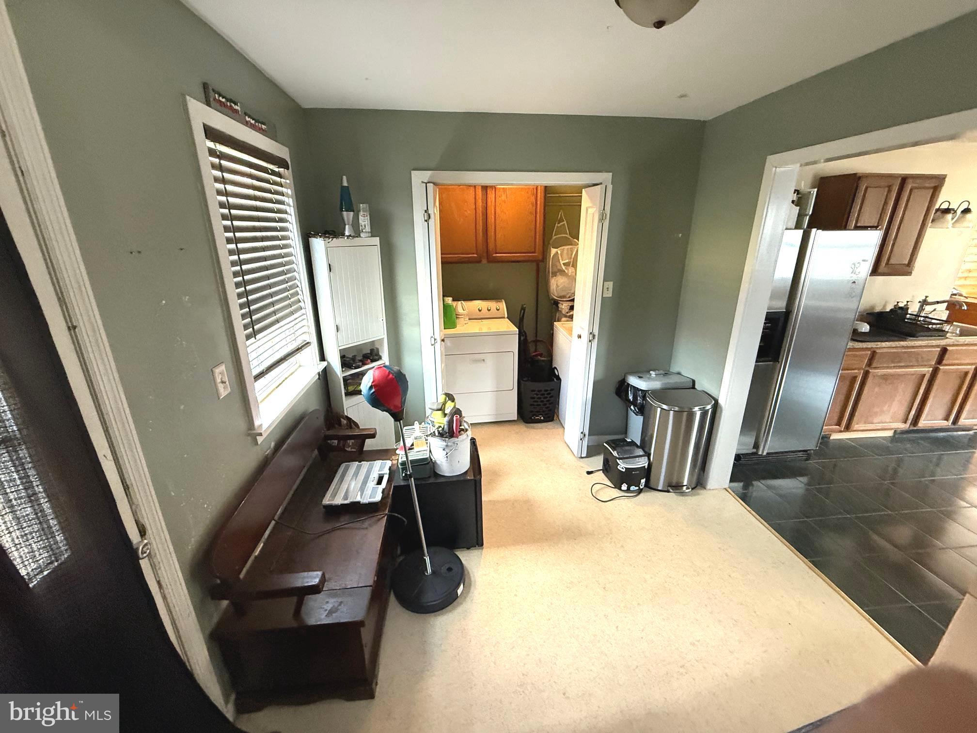 321 W CHESTNUT STREET