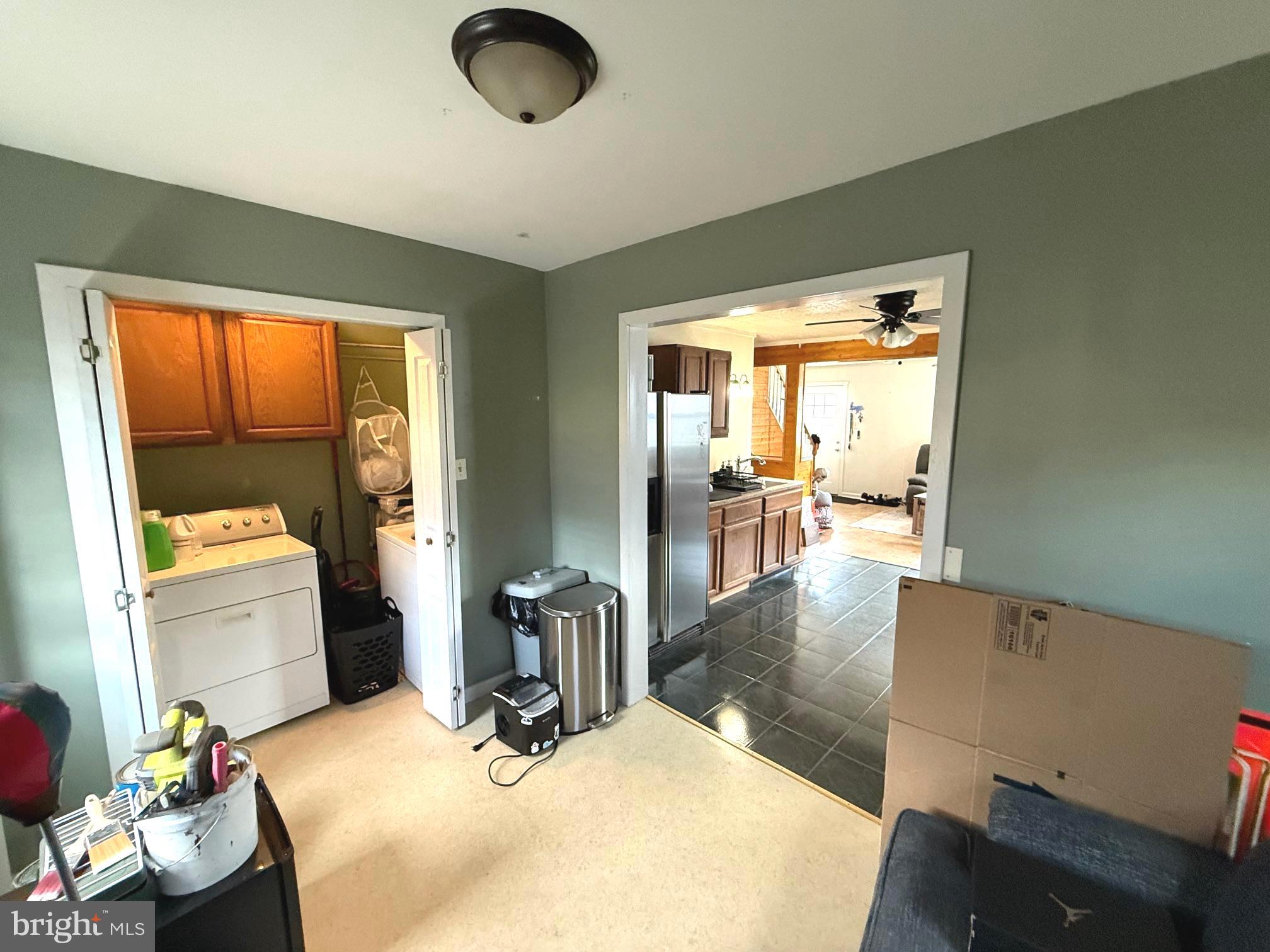 321 W CHESTNUT STREET