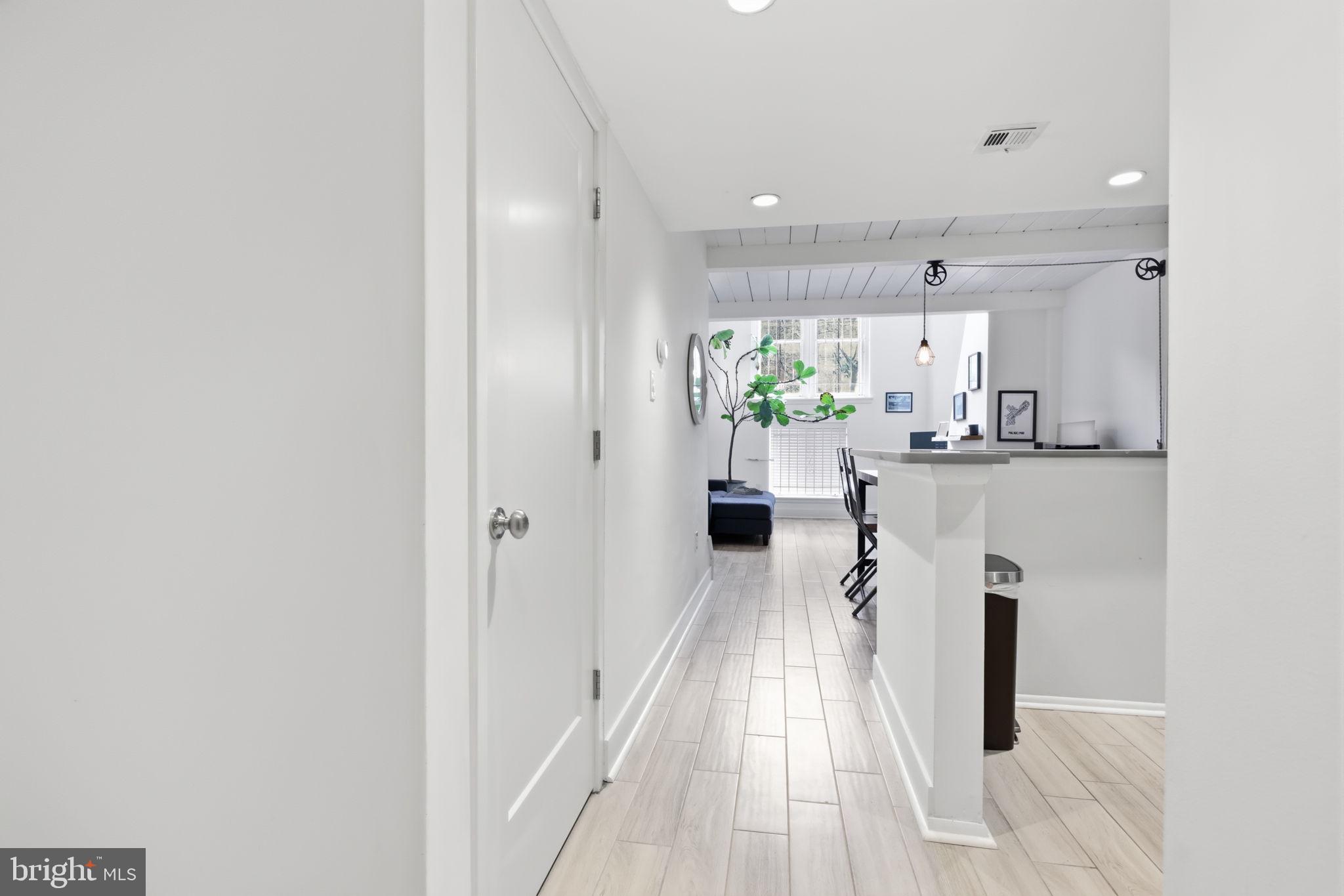 870 N 28TH STREET 00 103