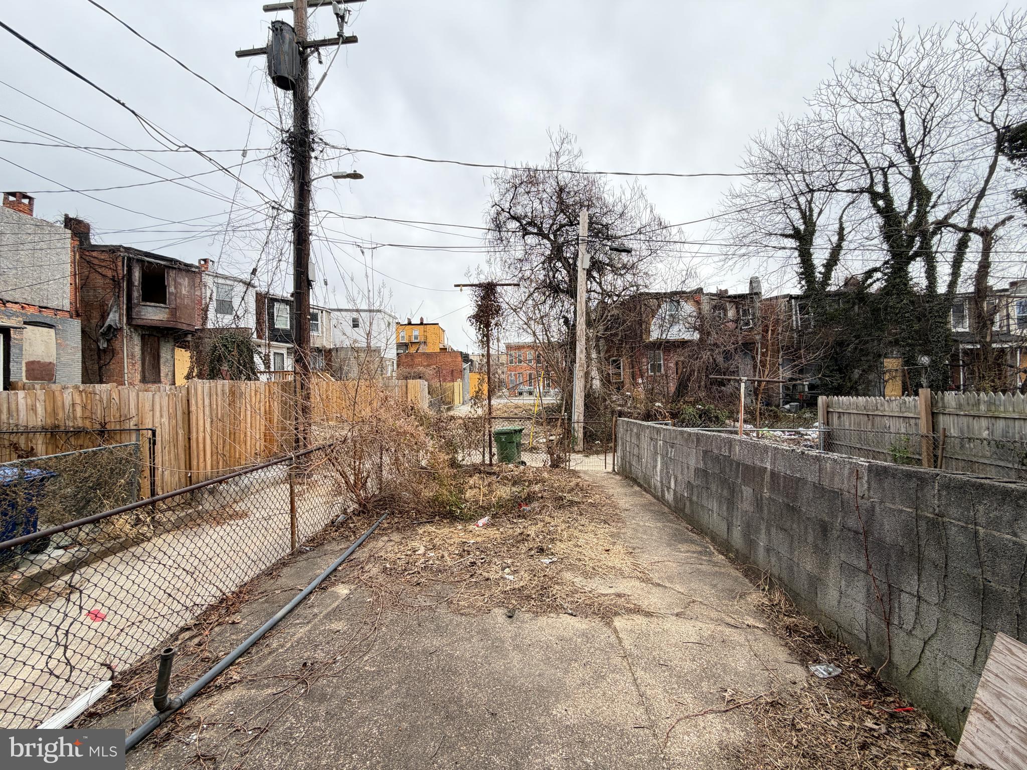 MIDTOWN EDMONDSON - Residential