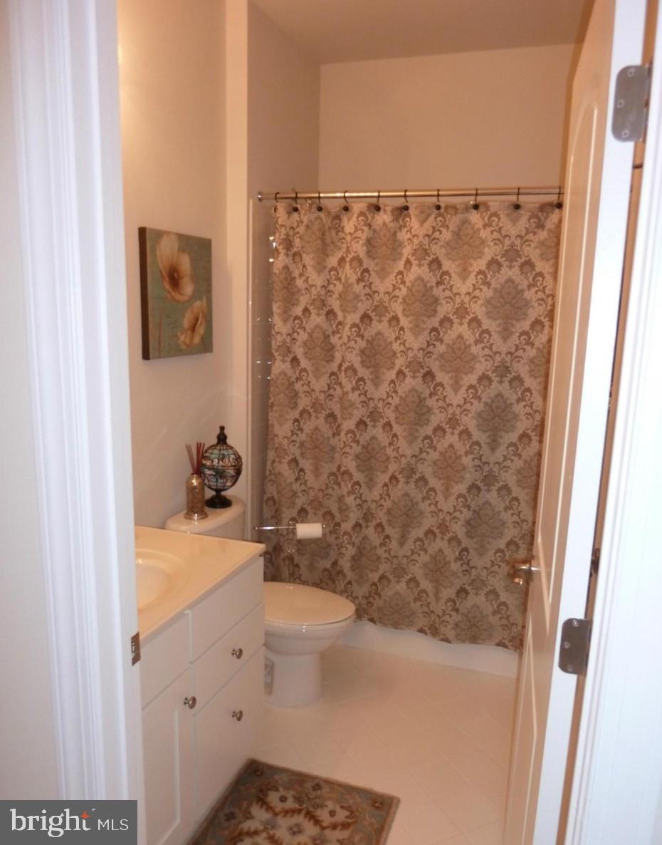 KINCAID FOREST - Residential Lease