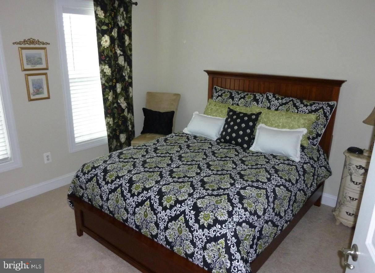 KINCAID FOREST - Residential Lease