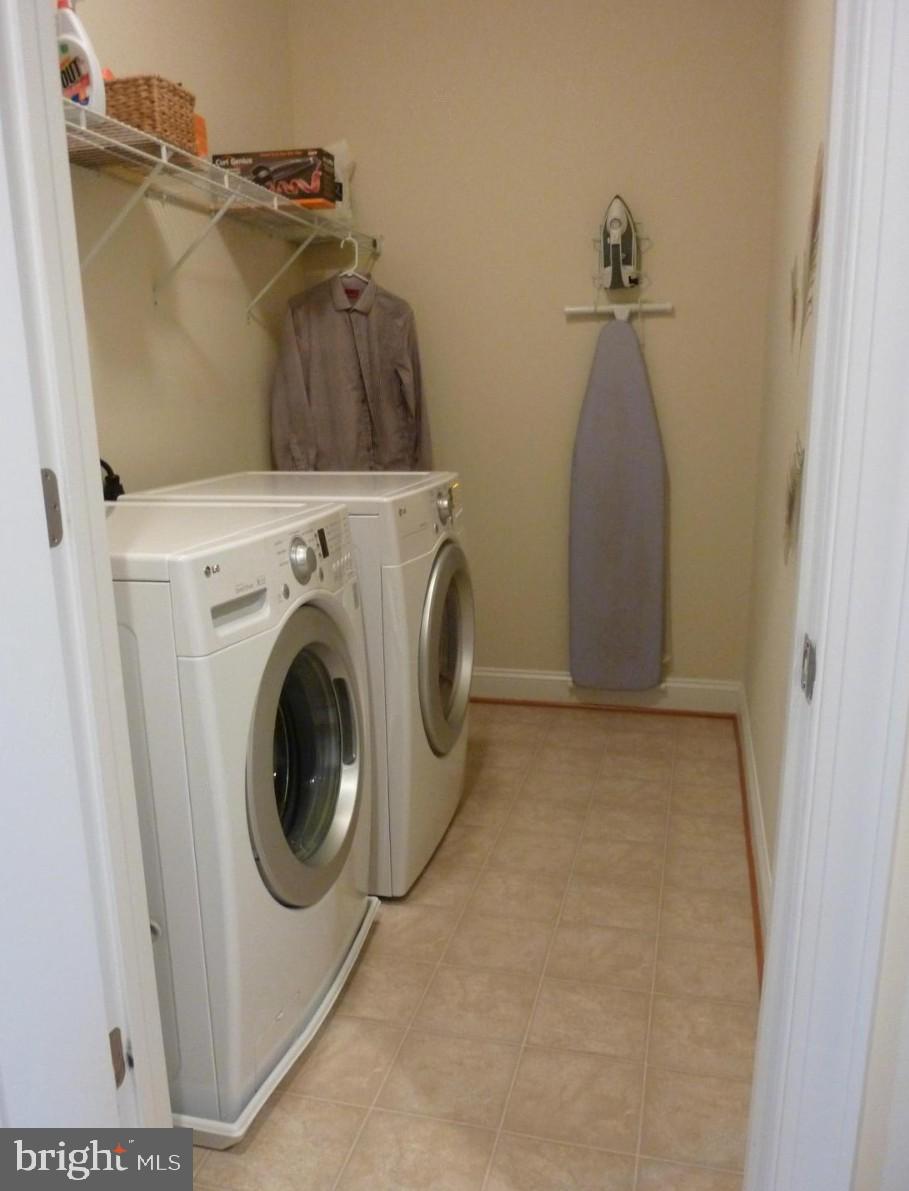 KINCAID FOREST - Residential Lease