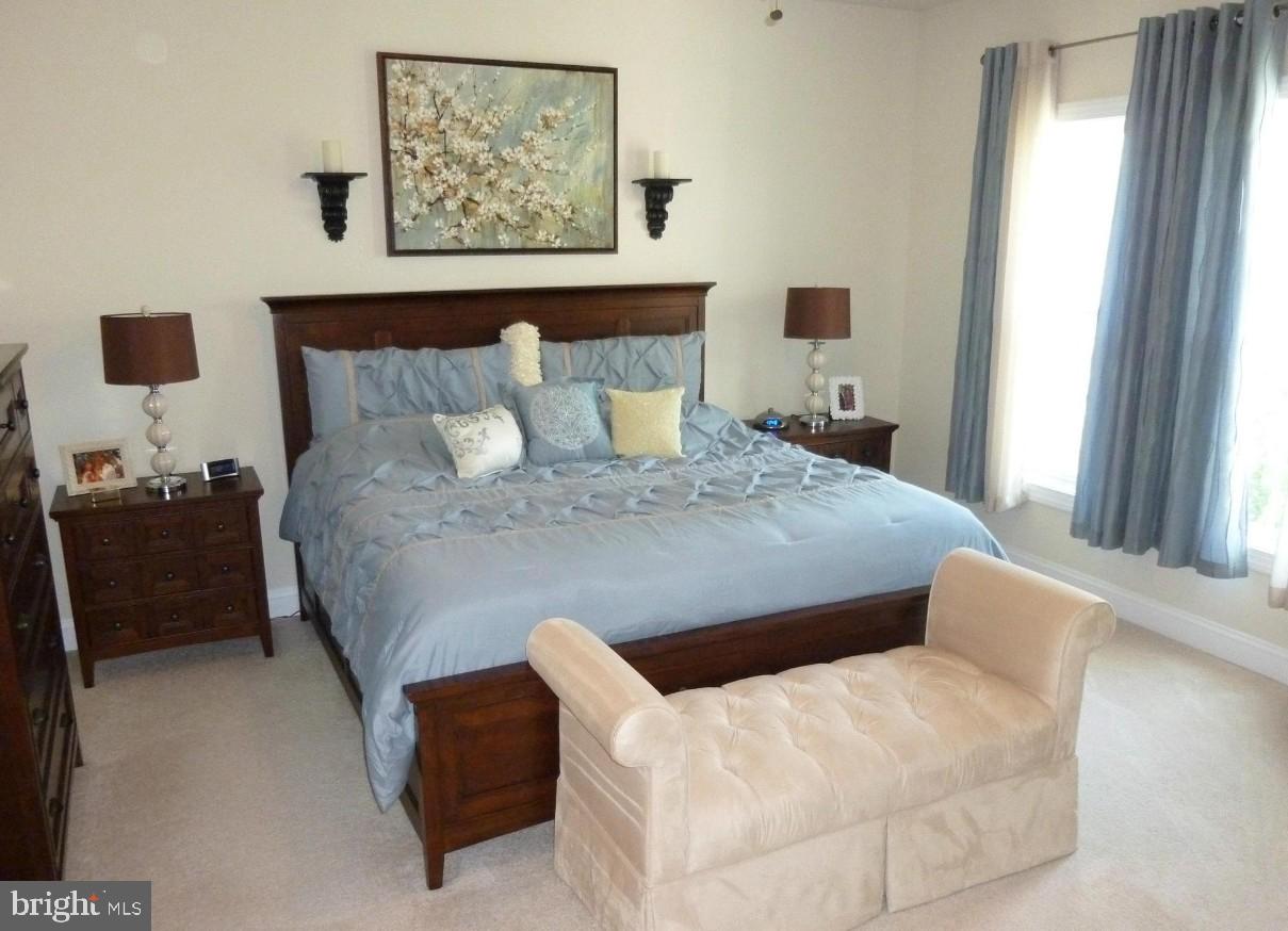 KINCAID FOREST - Residential Lease