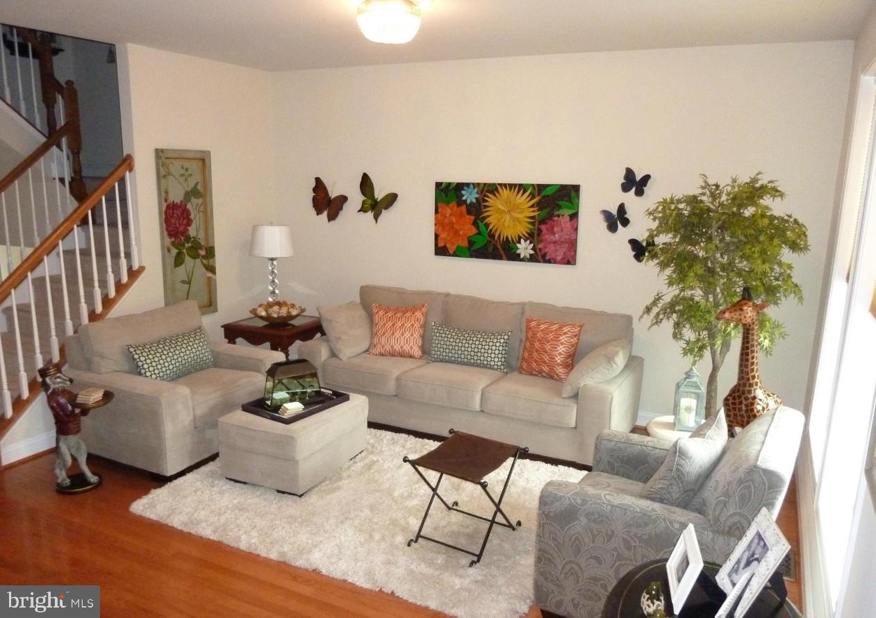 KINCAID FOREST - Residential Lease